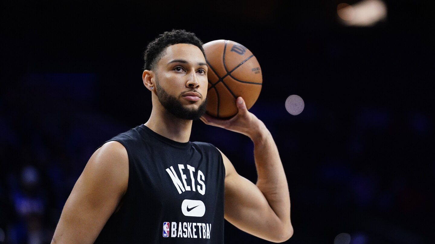Ben Simmons se dirige vers le camp d'entraînement en bonne santé.  Il pourrait être le meneur des Nets s'il reste ainsi