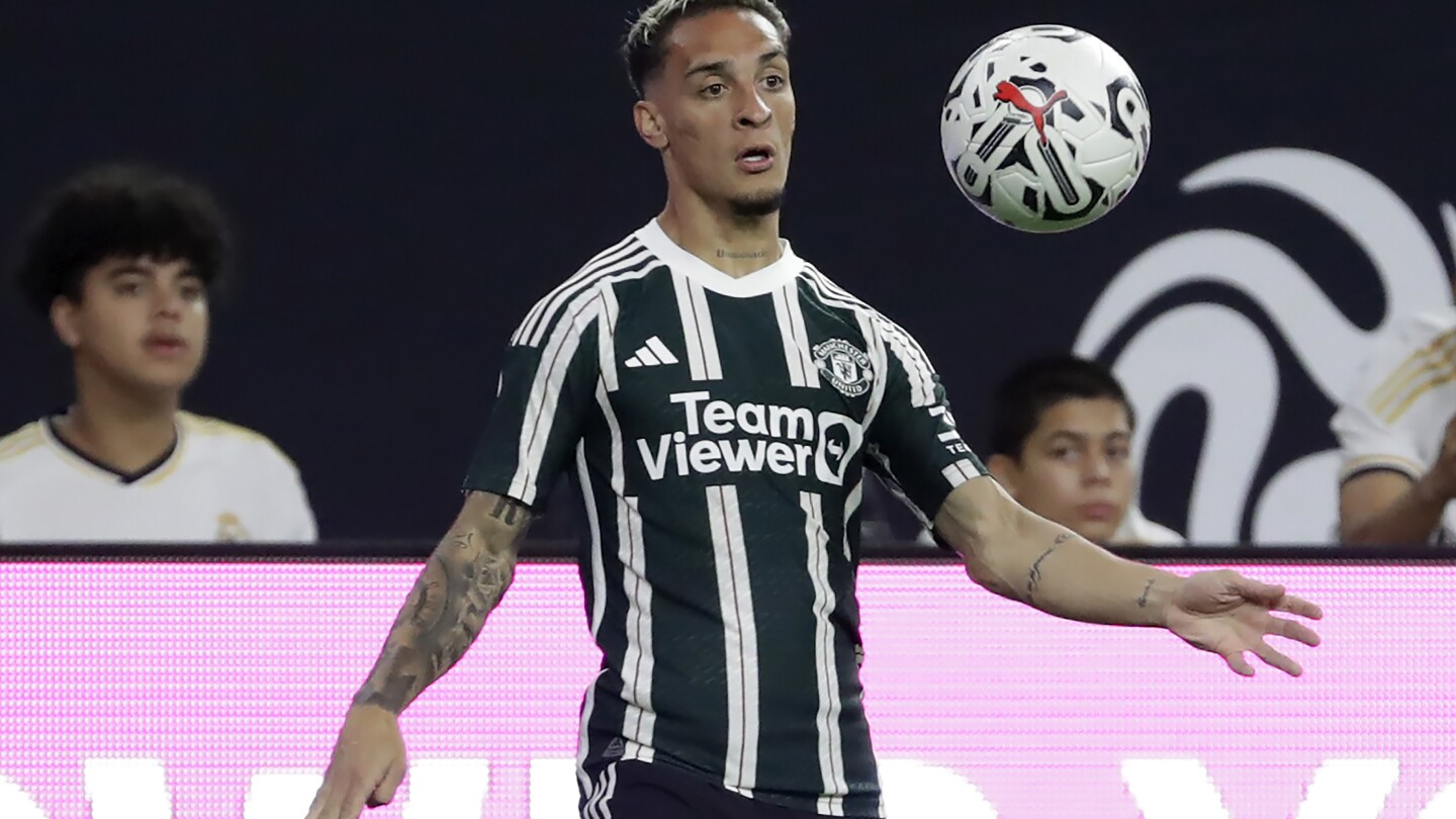 L'ailier de Man United, Antony, reprendra le jeu après des allégations de violence domestique