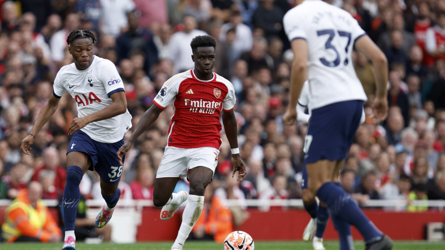 Bukayo Saka d'Arsenal manquera les internationaux anglais en raison d'une blessure aux ischio-jambiers, selon Mikel Arteta
