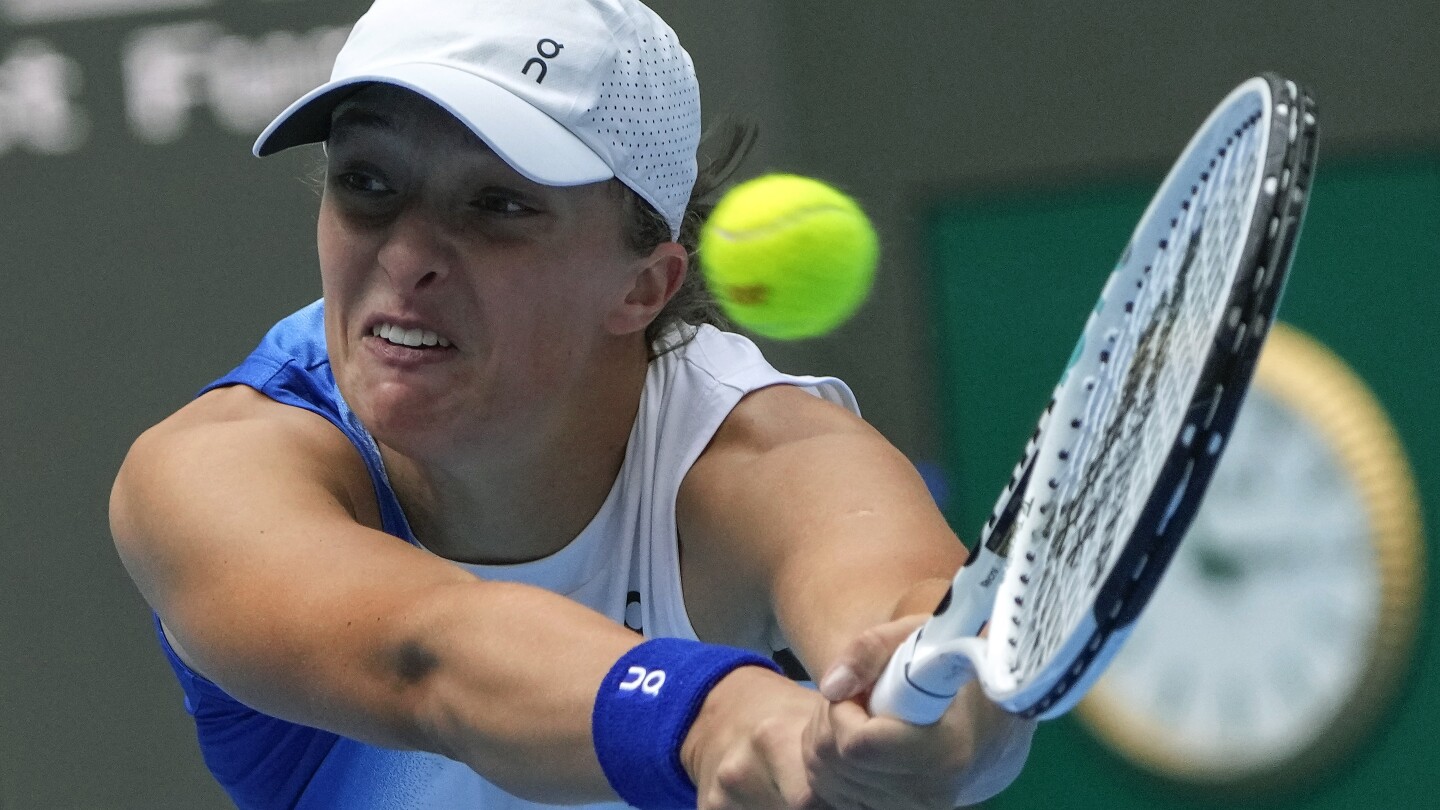 Le n°2 Swiatek devance Garcia à l'Open de Chine et affrontera Gauff en demi-finale