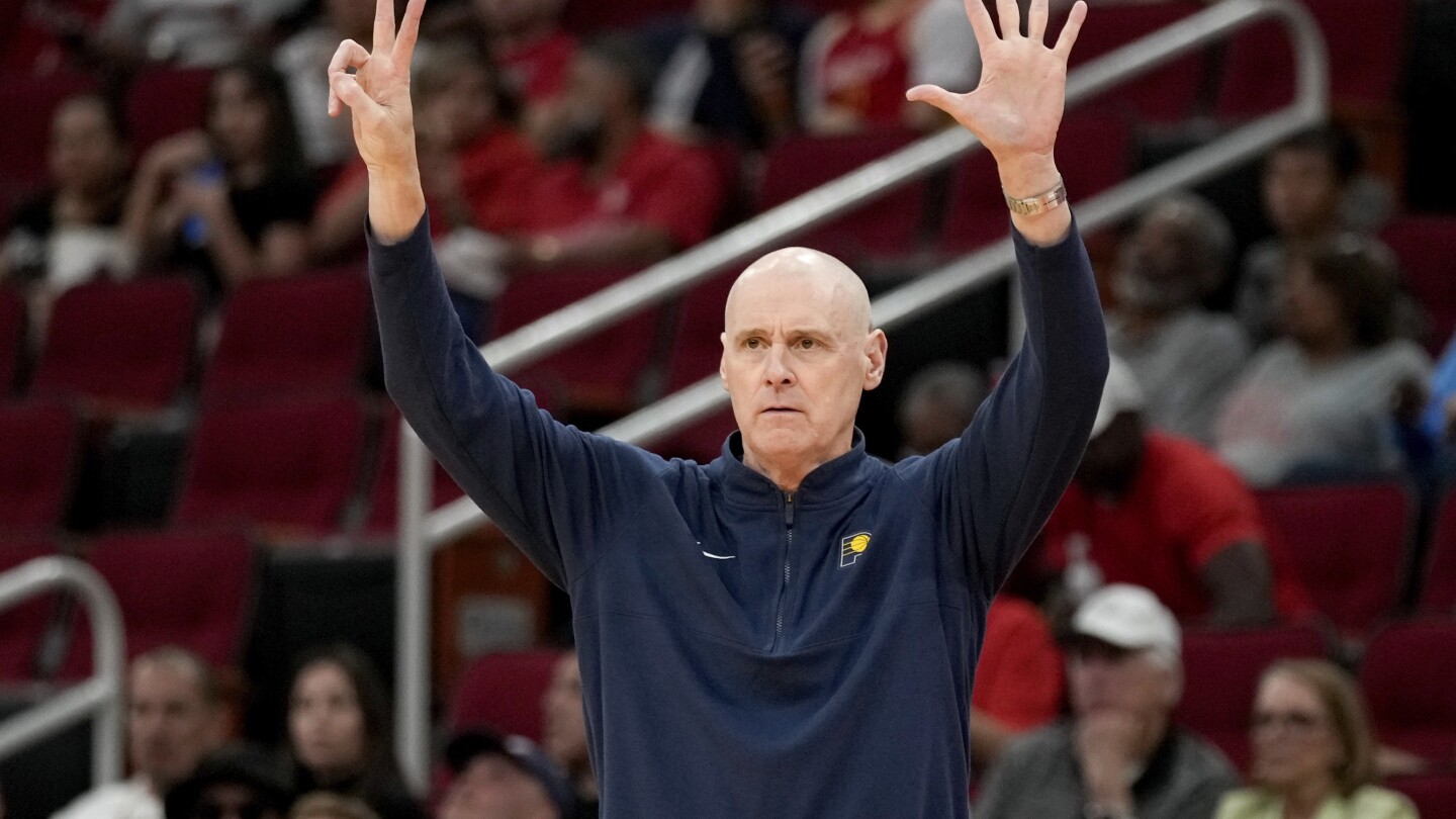 Les Pacers gardent l'entraîneur Rick Carlisle à bord avec une prolongation de contrat de plusieurs années