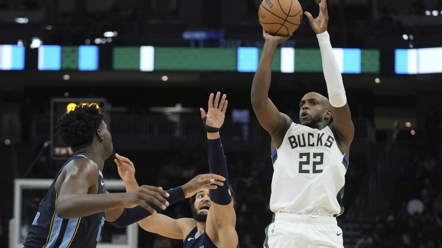 Middleton ne jouera pas dimanche contre les Hawks alors que les Bucks surveillent sa charge de travail en retour d'une opération au genou