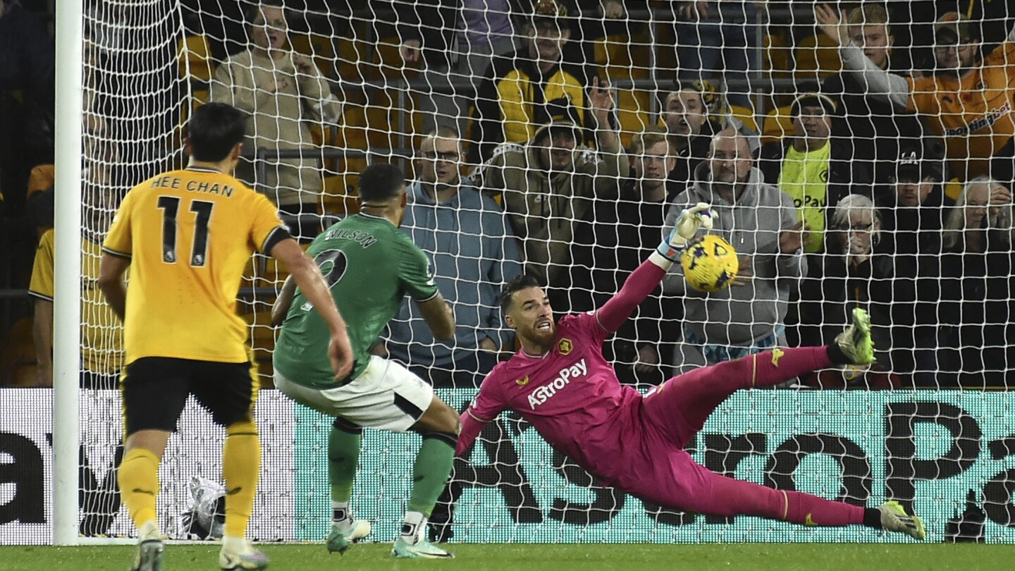 Newcastle gaspille deux fois l'avance pour faire match nul 2-2 contre les Wolves en Premier League