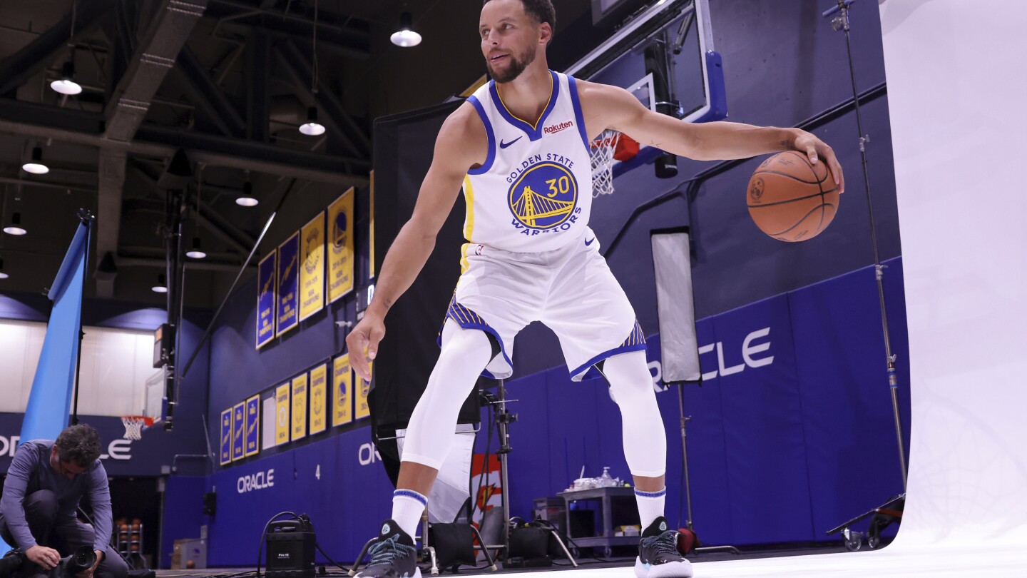 Steph Curry recevra le prix Charlie Sifford pour avoir fait progresser la diversité dans le golf