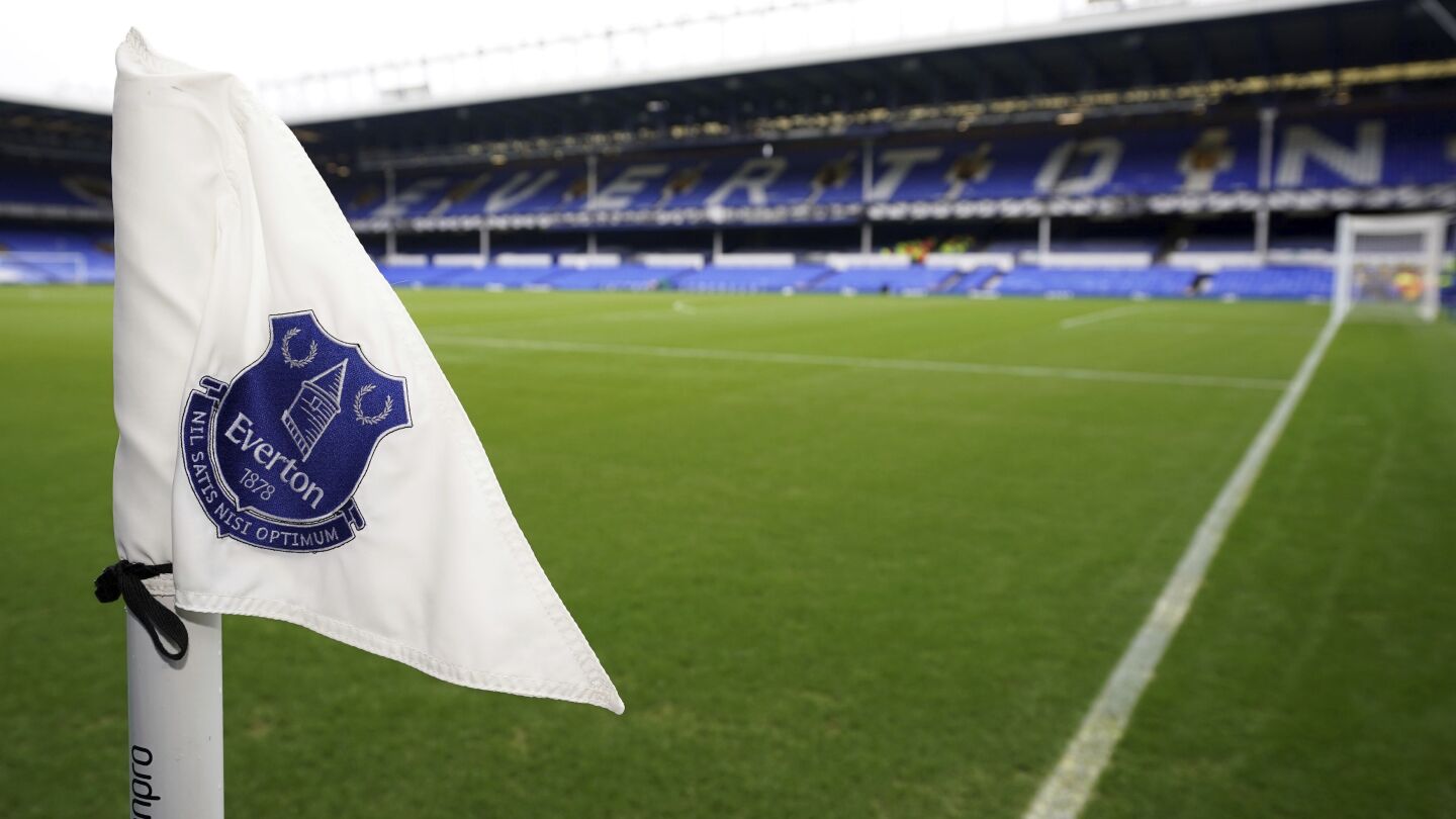 Everton alimenté par le ressentiment et la colère face à une sanction record alors que Man United se dirige vers la fosse à Goodison Park