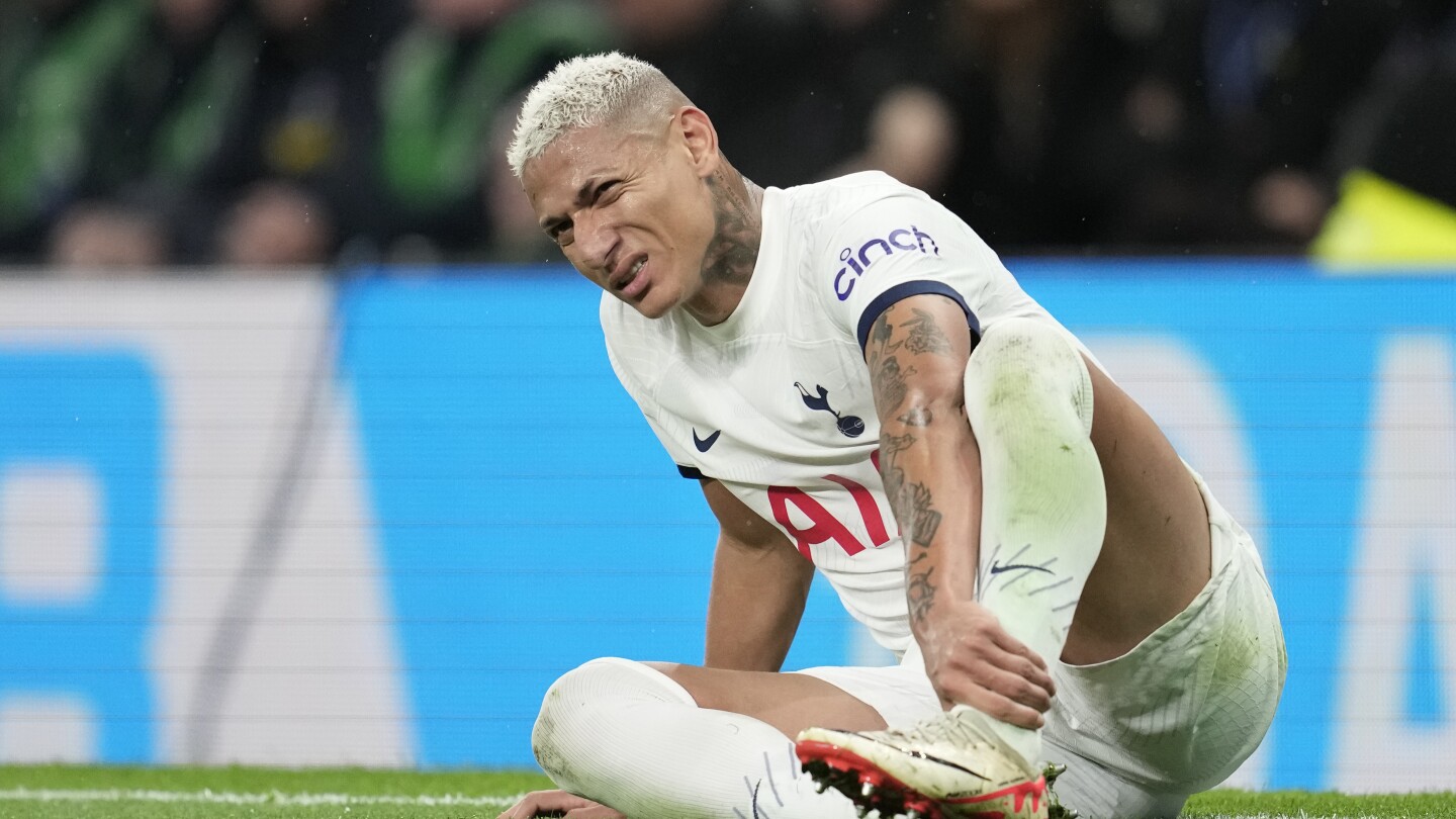 L'attaquant de Tottenham et du Brésil Richarlison opéré à l'aine
