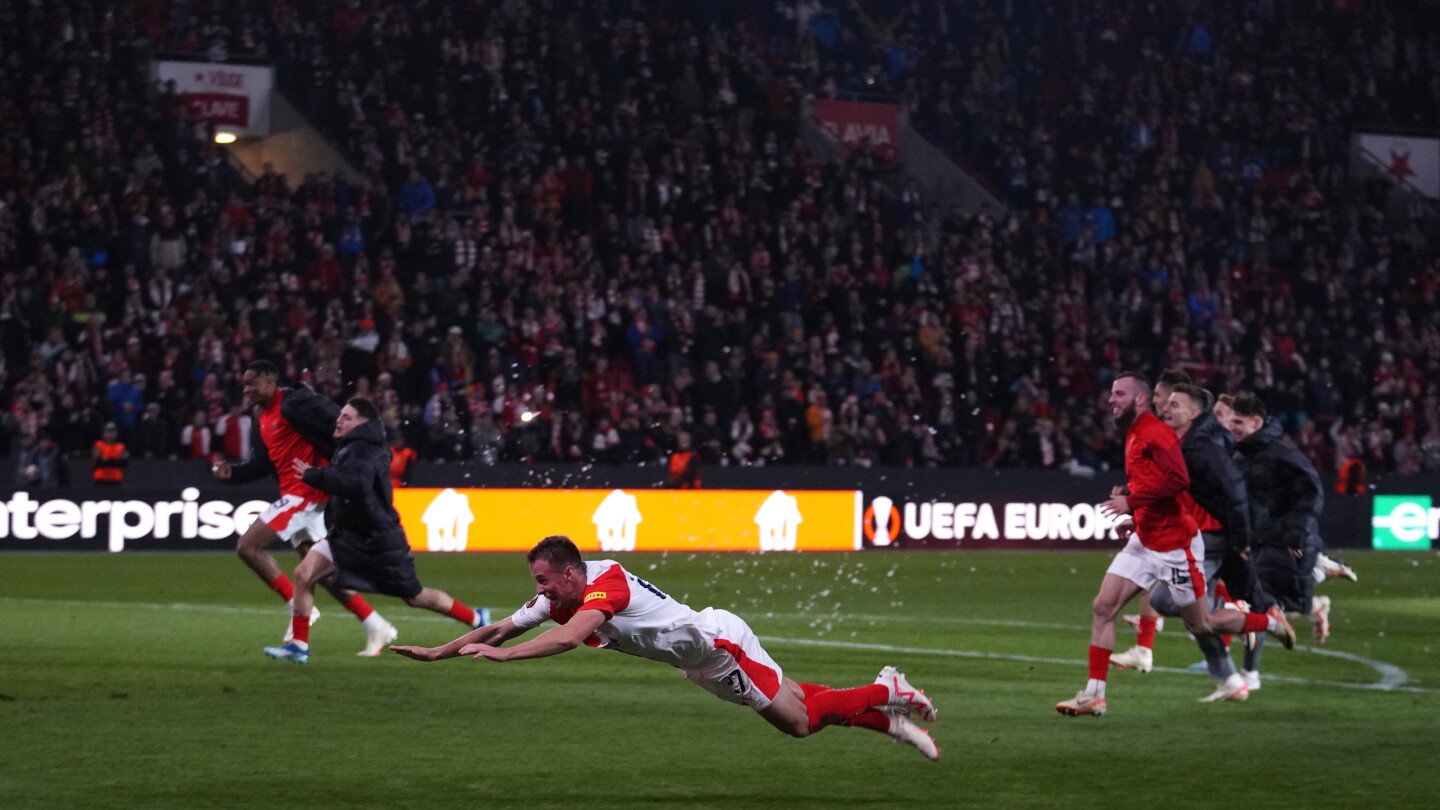 Le Slavia Prague écope d'une amende de 100 000 $ pour troubles de la foule lors du match de Ligue Europa contre la Roma