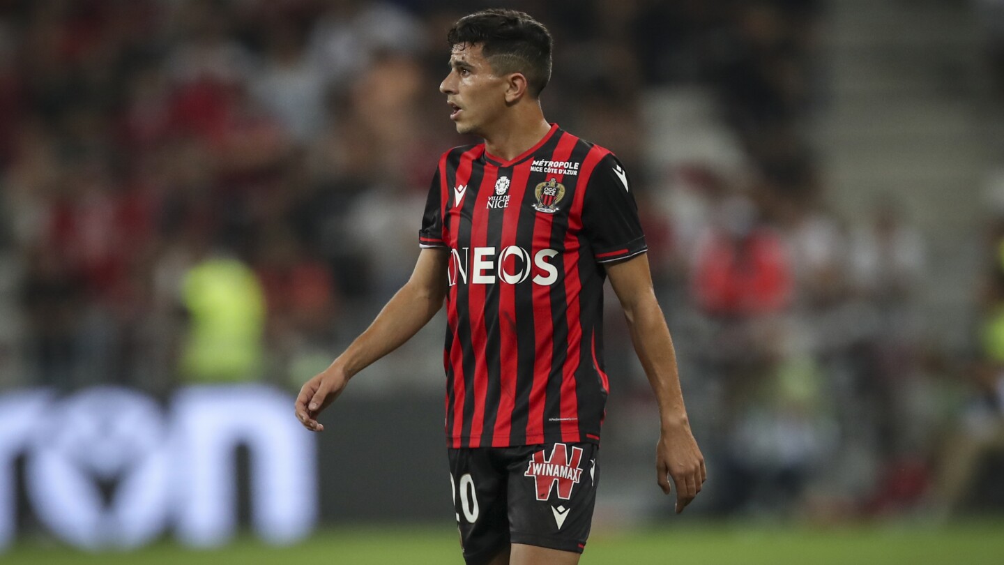 Le footballeur de Nice Atal sera jugé le 18 décembre après avoir partagé un message antisémite sur les réseaux sociaux