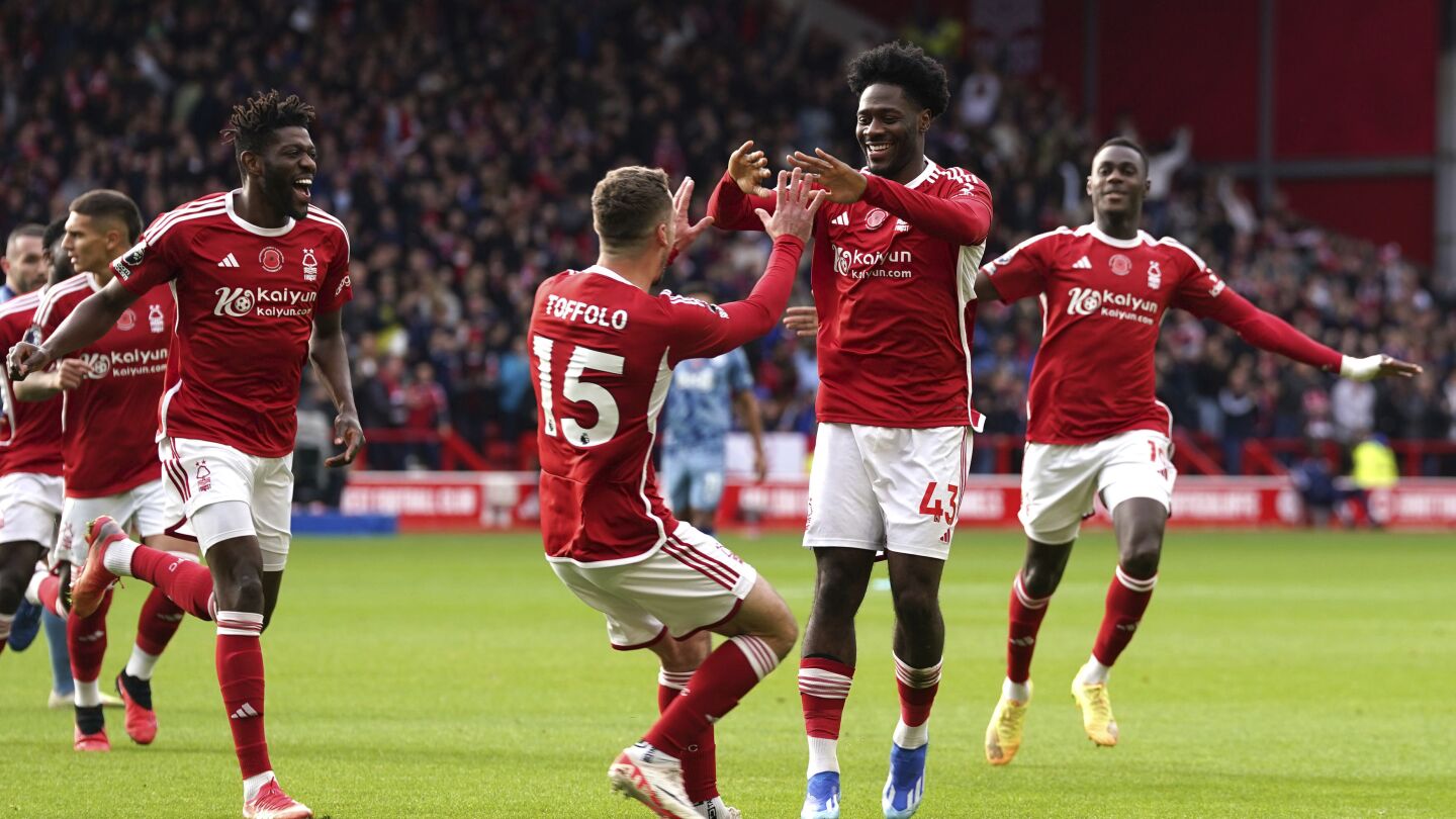 L'erreur de Martinez contribue à la défaite 2-0 d'Aston Villa à Nottingham Forest en Premier League
