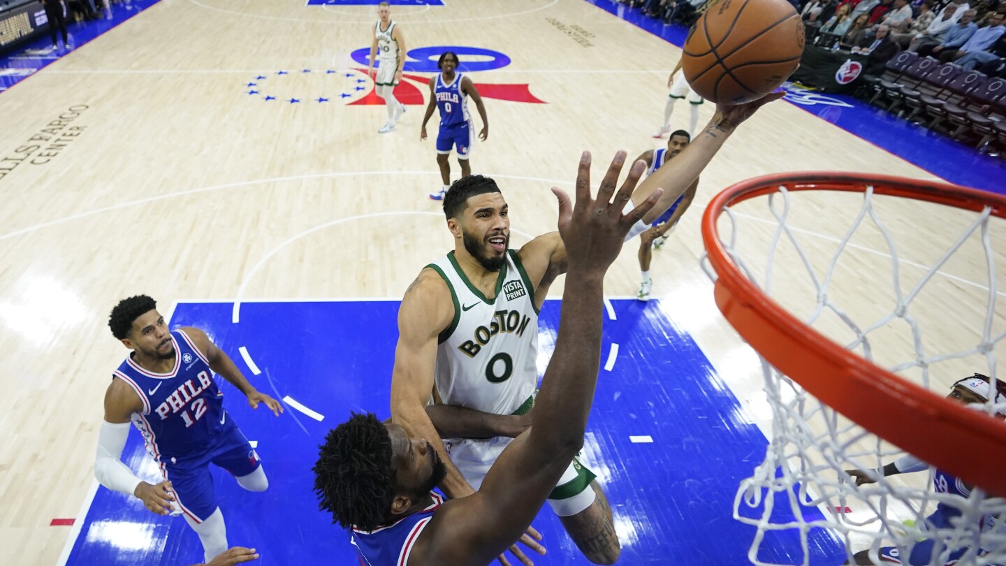 Les Celtics, malgré l'absence de 2 joueurs clés, dominent les 76ers 117-107 dans le match contre les prétendants de l'Est