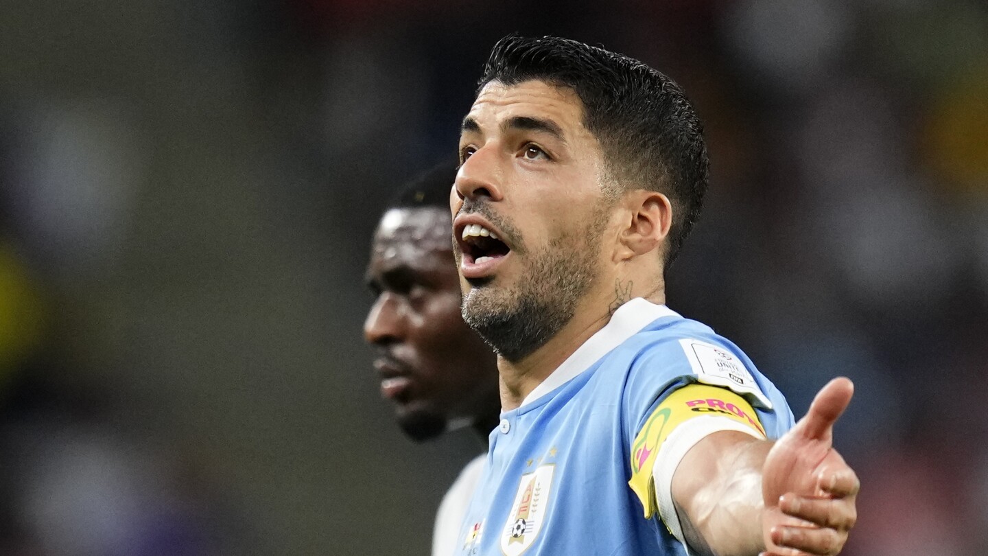 Luis Suárez est de retour avec l'équipe nationale de l'Uruguay pour les matchs de qualification pour la Coupe du monde
