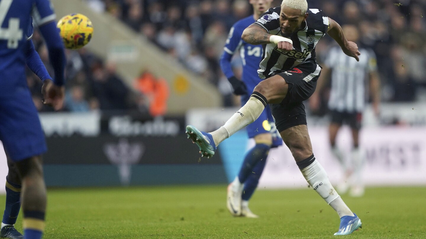 Newcastle bat Chelsea 4-1 alors que Reece James est expulsé