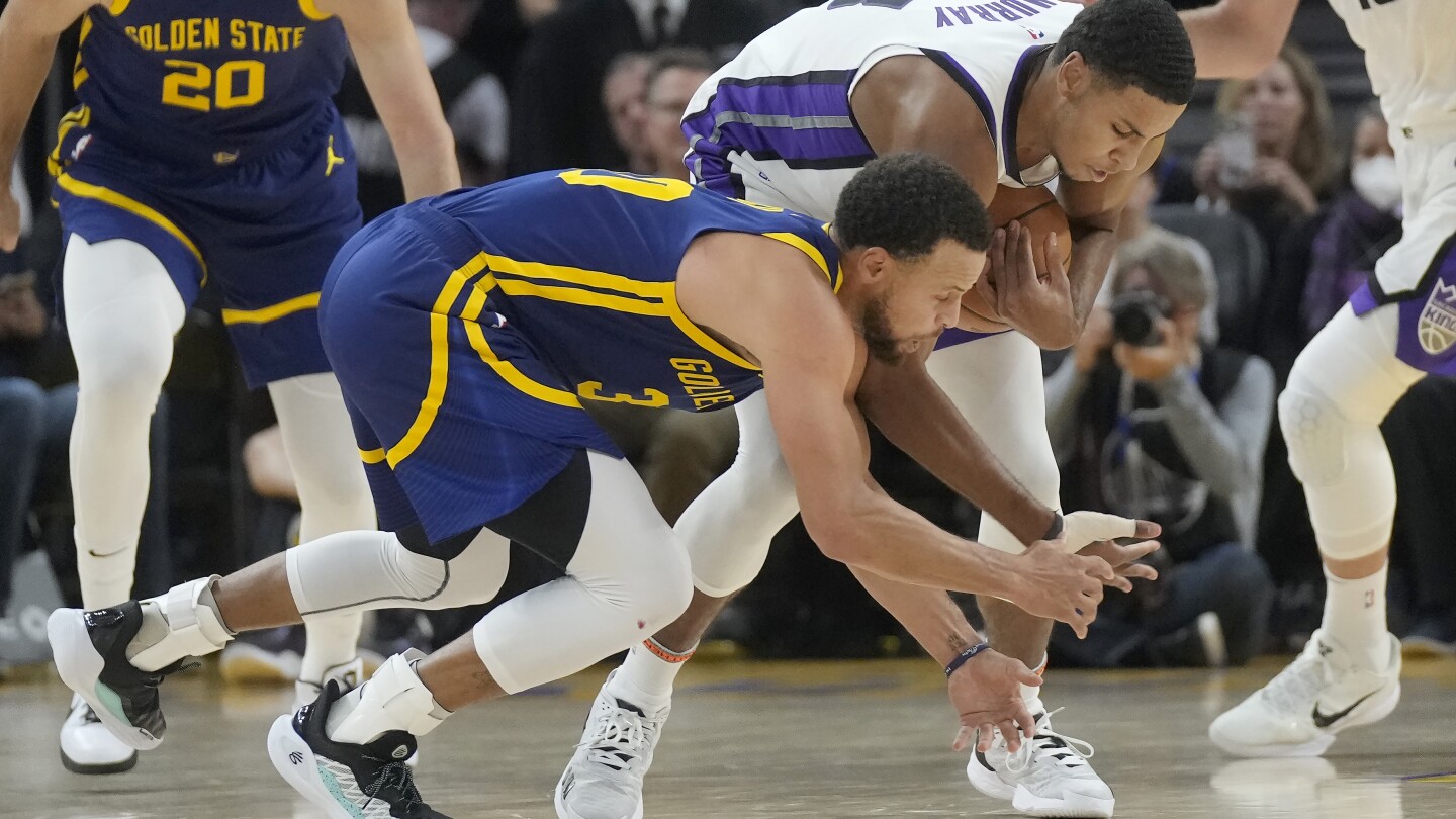 Splash Brothers Curry et Thompson envoient les Warriors devant les Kings, 102-101