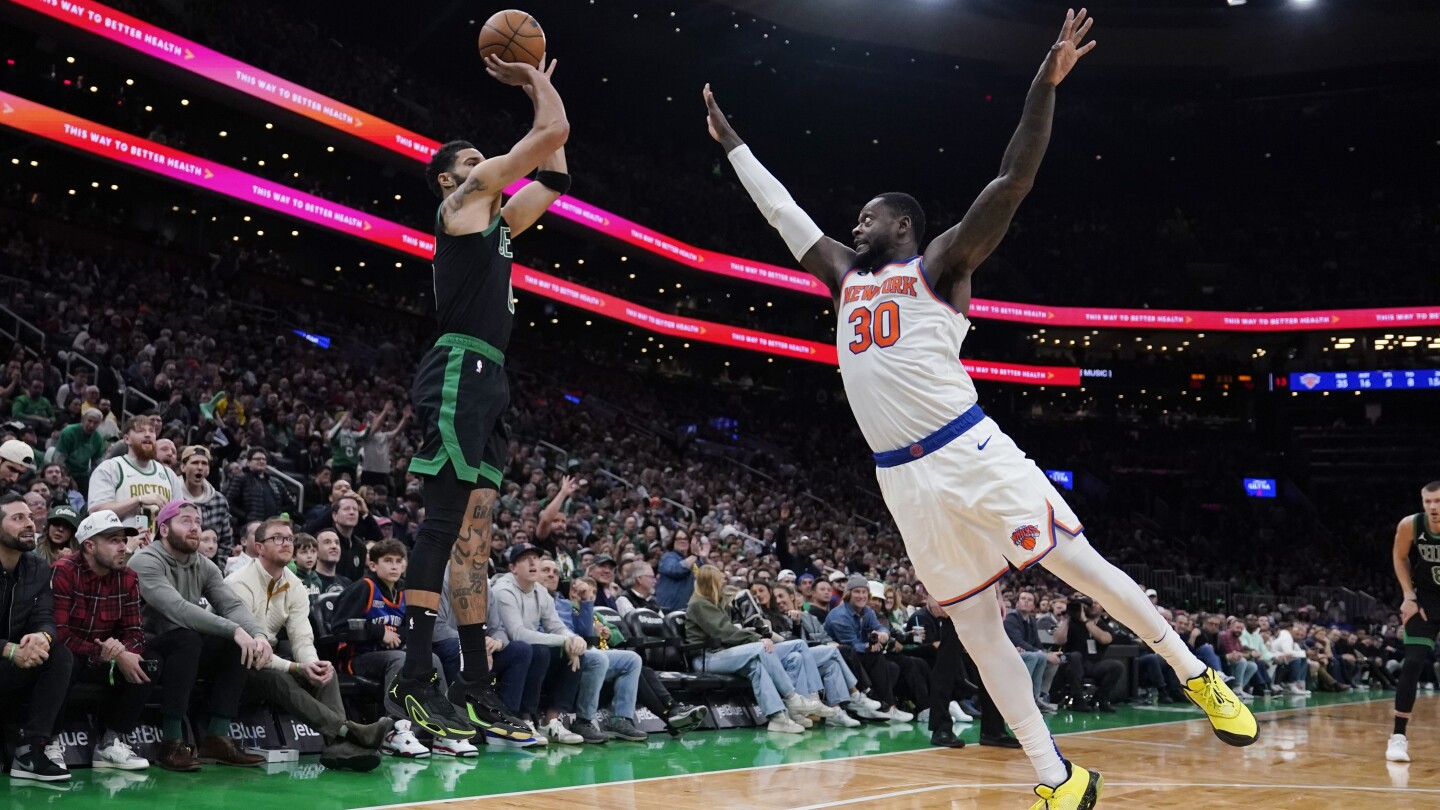 Tatum marque 17 de ses 35 points au quatrième quart, les Celtics mettent fin à la séquence de 3 victoires consécutives des Knicks