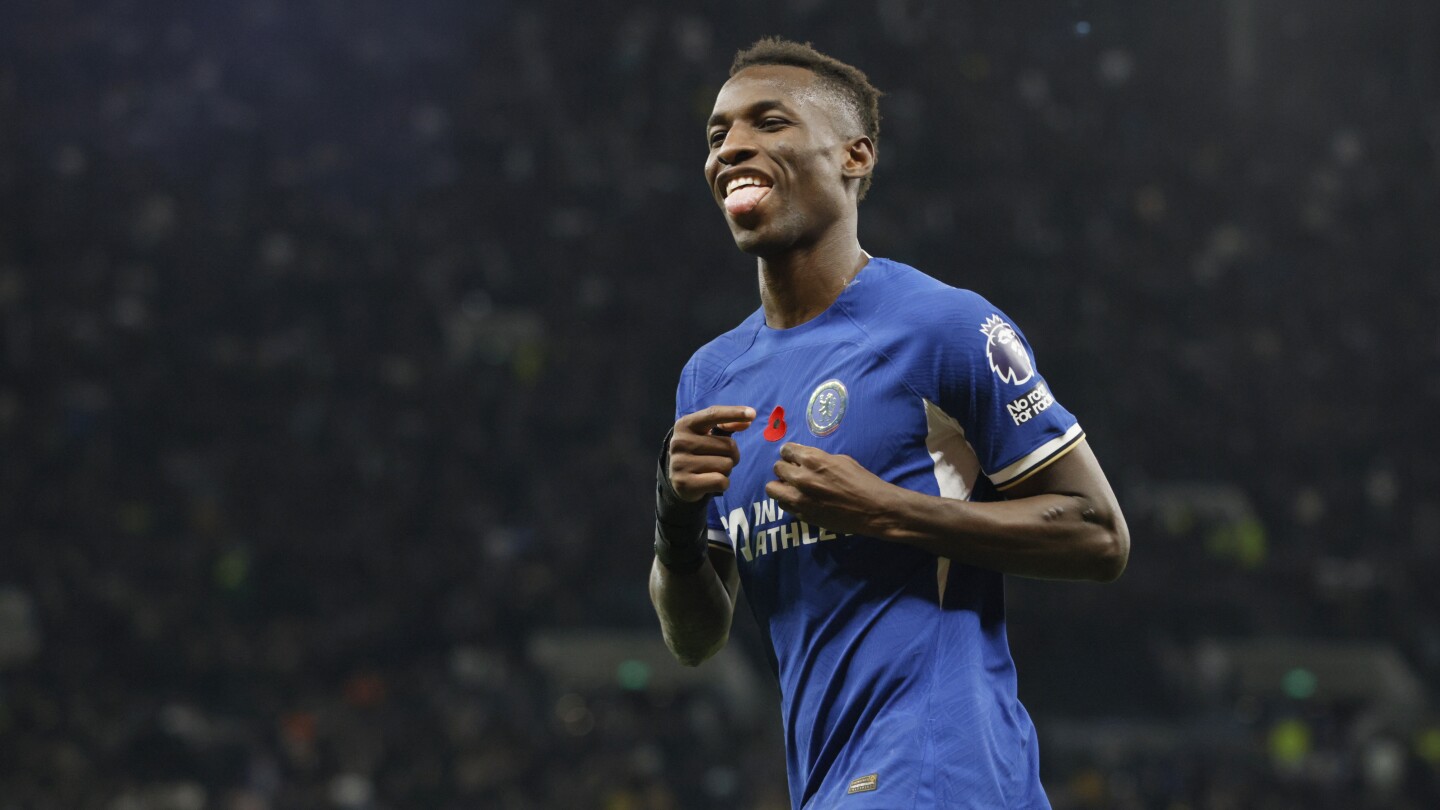 Tottenham, 9 joueurs, battu par Chelsea dans un match chaotique et perd le dernier record d'invincibilité de l'EPL