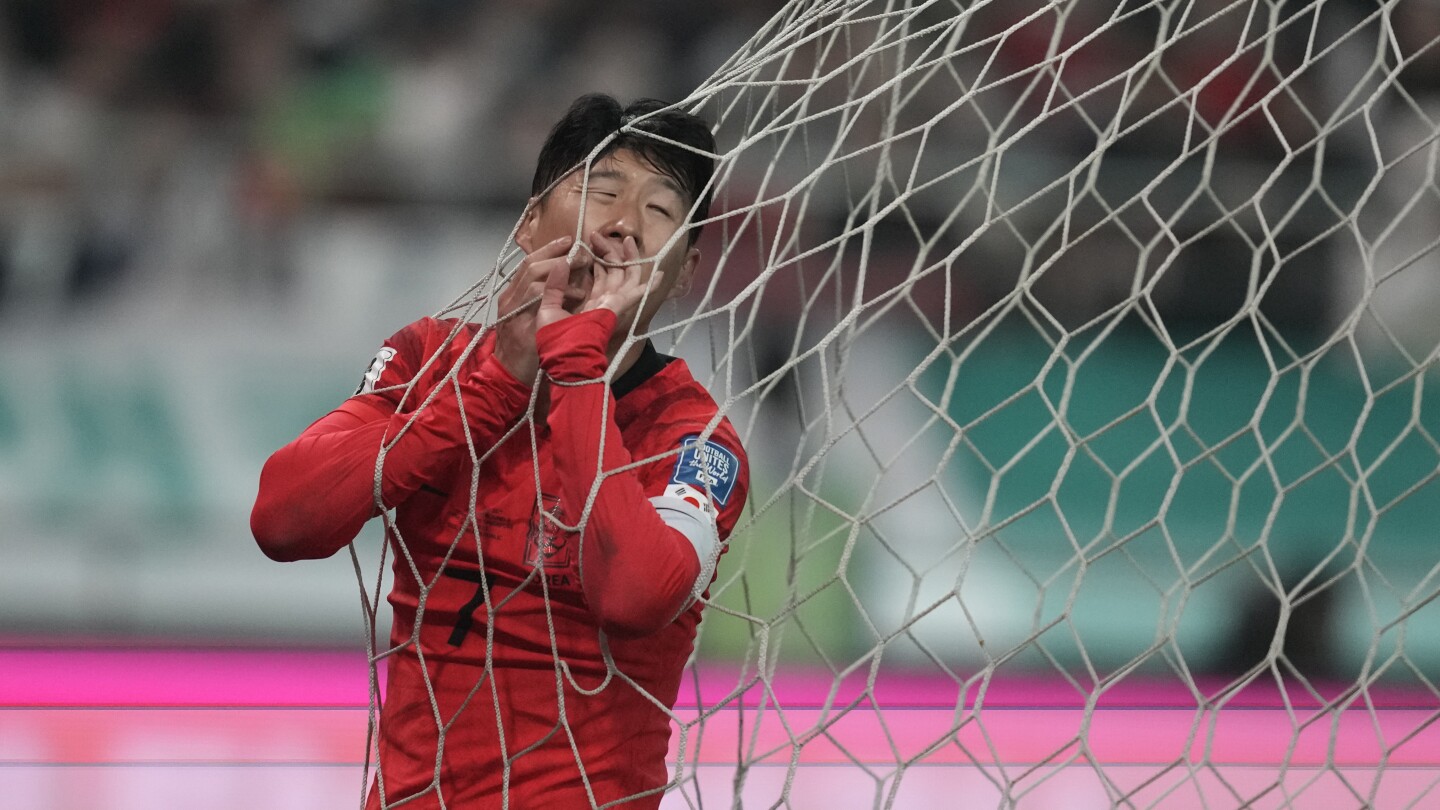 Une équipe palestinienne pleine d’émotion affronte l’Australie au Koweït lors des qualifications pour la Coupe du monde de football