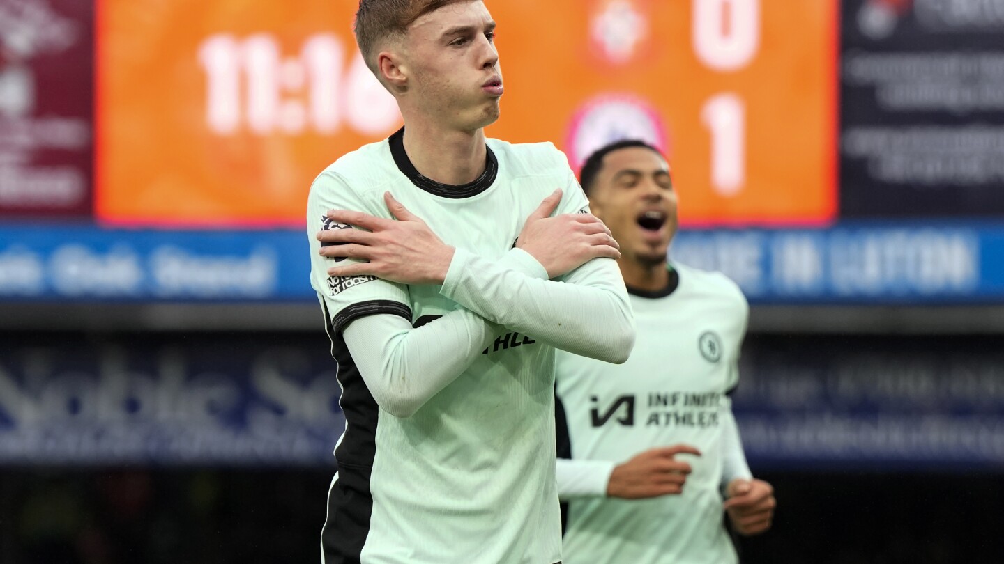 Cole Palmer marque deux buts alors que Chelsea bat Luton 3-2