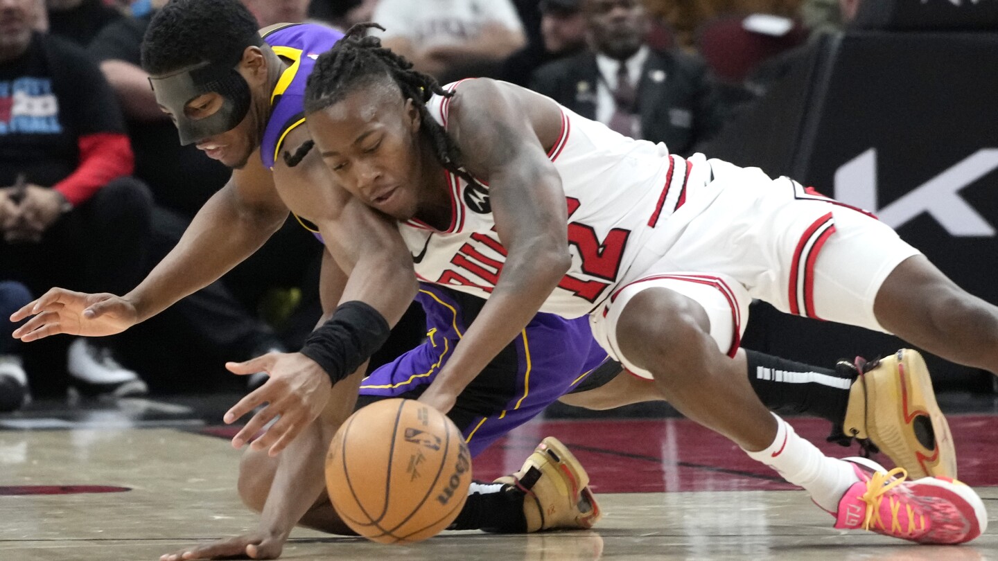 DeMar DeRozan joue le rôle des Chicago Bulls contre les Los Angeles Lakers 124-108.