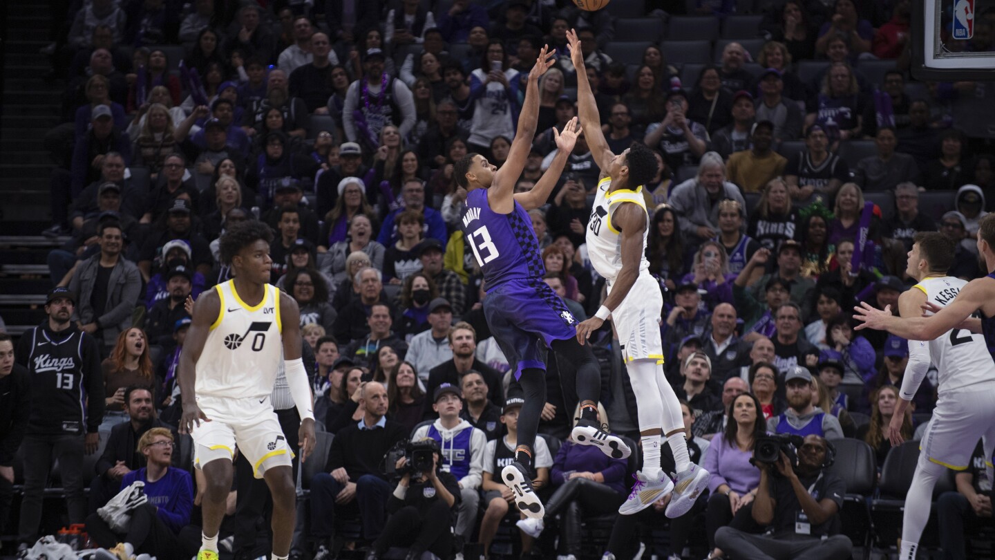 Keegan Murray marque 12 paniers à 3 points et marque un sommet en carrière de 47 points pour mener les Kings devant Jazz, 125-104