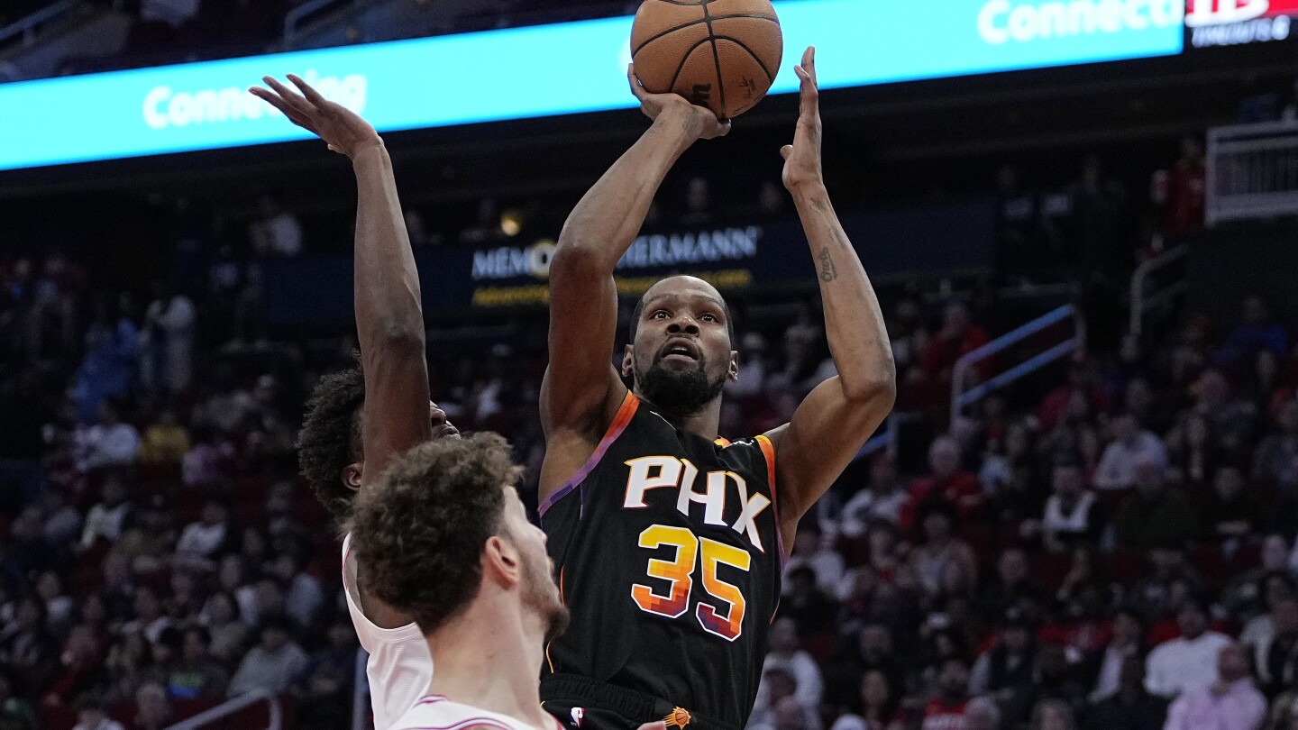 Kevin Durant réalise son 18e triple-double en carrière, les Suns battent les Rockets 129-113 pour mettre fin à une séquence de défaites