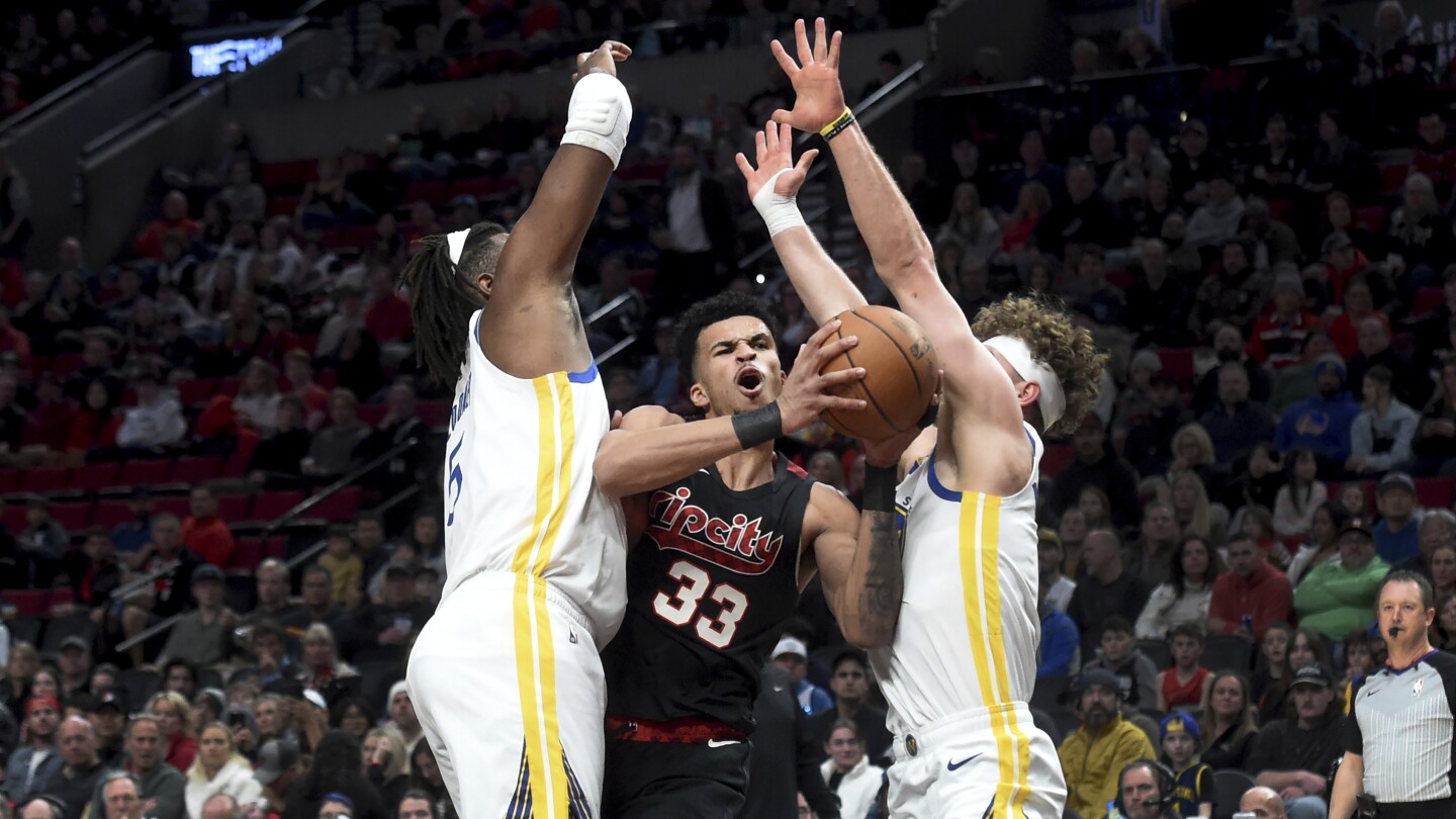Klay Thompson marque 28 points pour aider les Warriors à résister aux Trail Blazers, 118-114