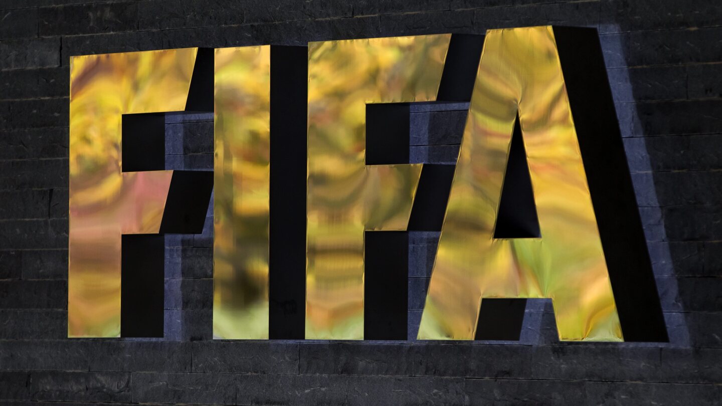 La FIFA défend l'élargissement de la Coupe du Monde des Clubs malgré les inquiétudes concernant le bien-être des joueurs