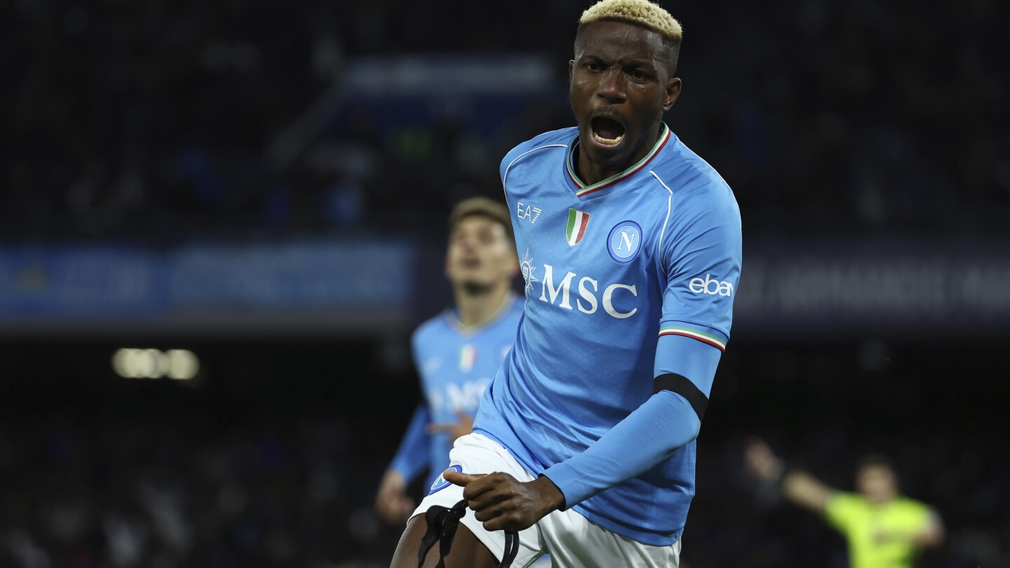 La passe décisive d'Osimhen lors de la victoire 2-1 de Naples est un moment fort instantané.  Il marque également une tête imposante