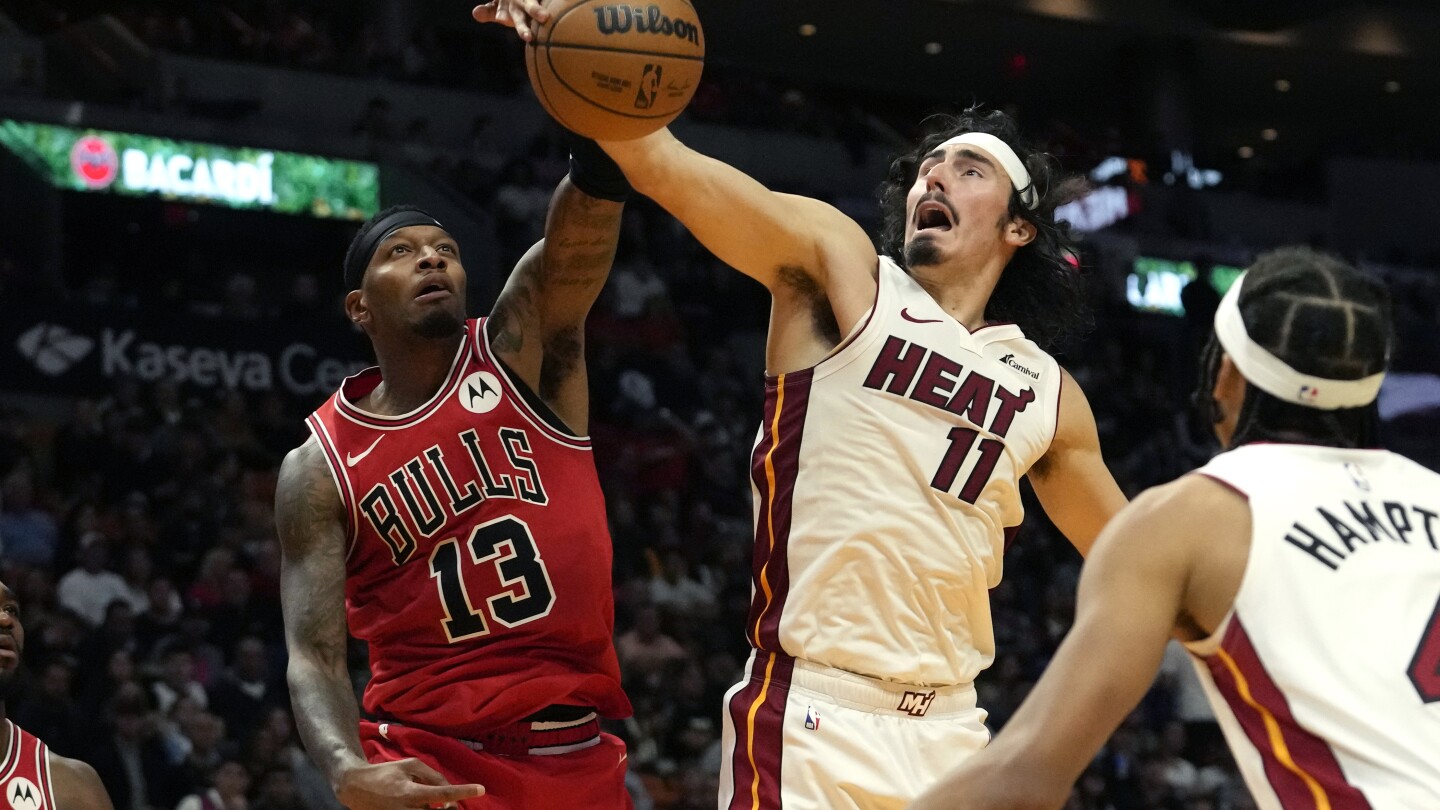 L'attaquant des Bulls Torrey Craig manquera au moins les 2 prochains mois en raison d'une blessure au pied droit