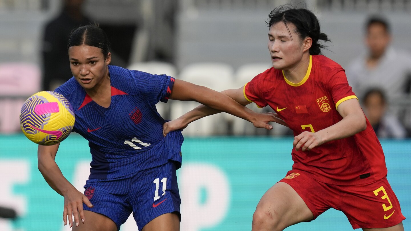 Le but de Rodman couronne la victoire 3-0 des Américaines contre la Chine