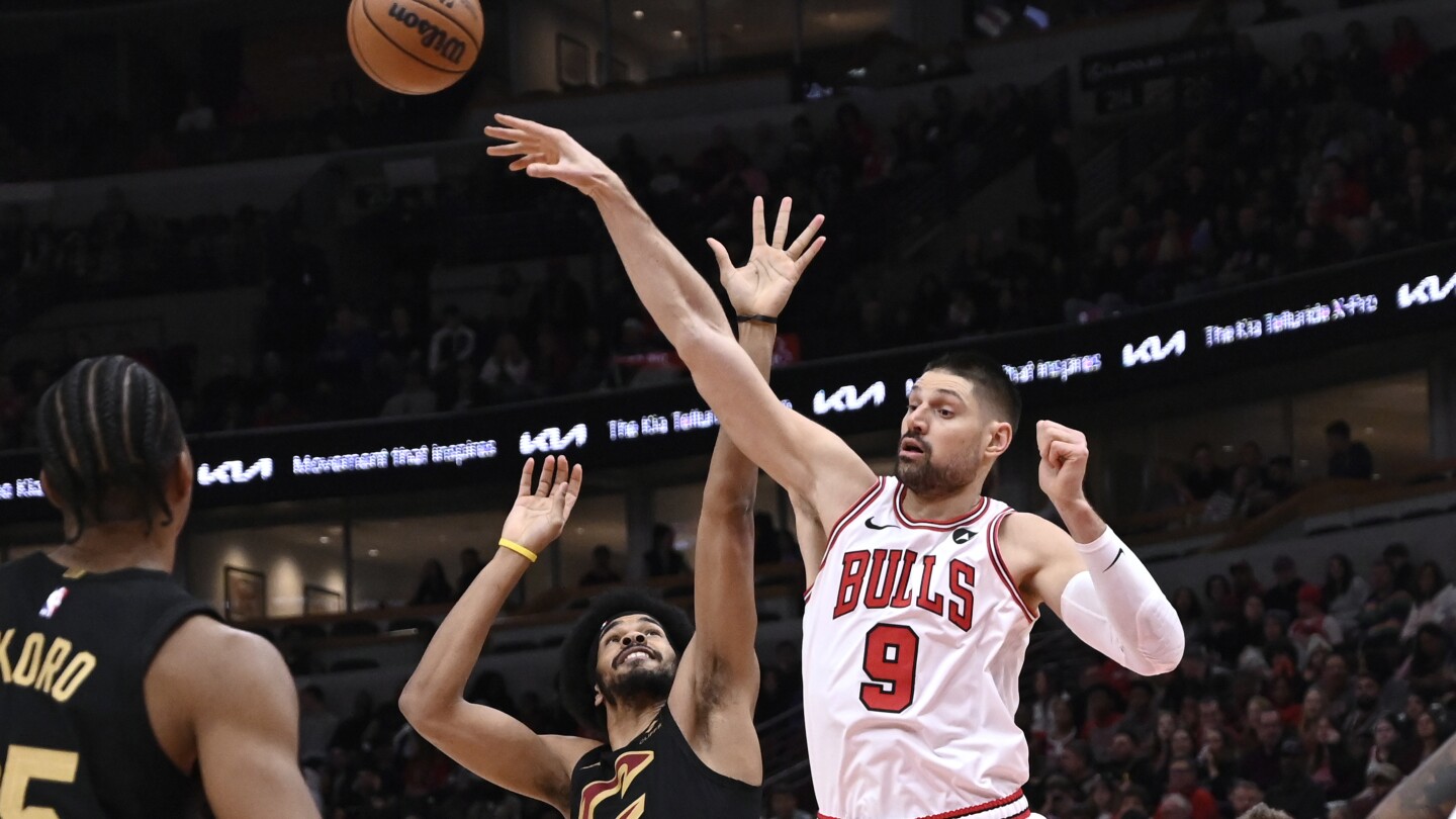 Le centre des Bulls Vucevic rate le match contre les Hawks en raison d'une blessure à l'aine et à la hanche