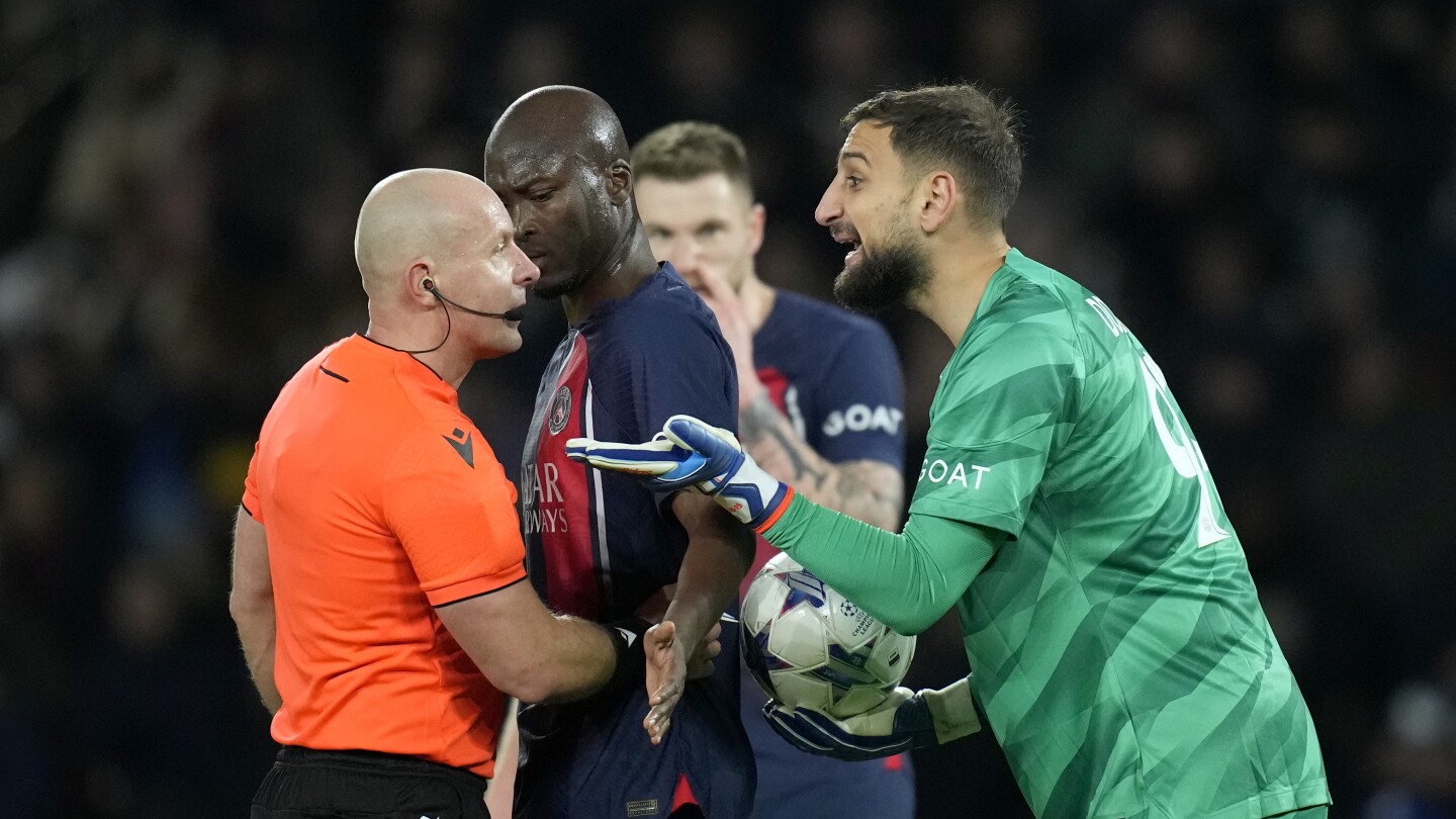 Le gardien de réserve Tenas attire l'attention au PSG avec Donnarumma sous pression