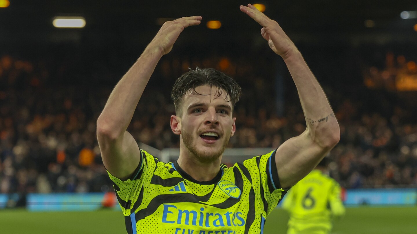 Rice marque le vainqueur tardif d'Arsenal lors de la victoire 4-3 contre Luton en Premier League après les erreurs de Raya
