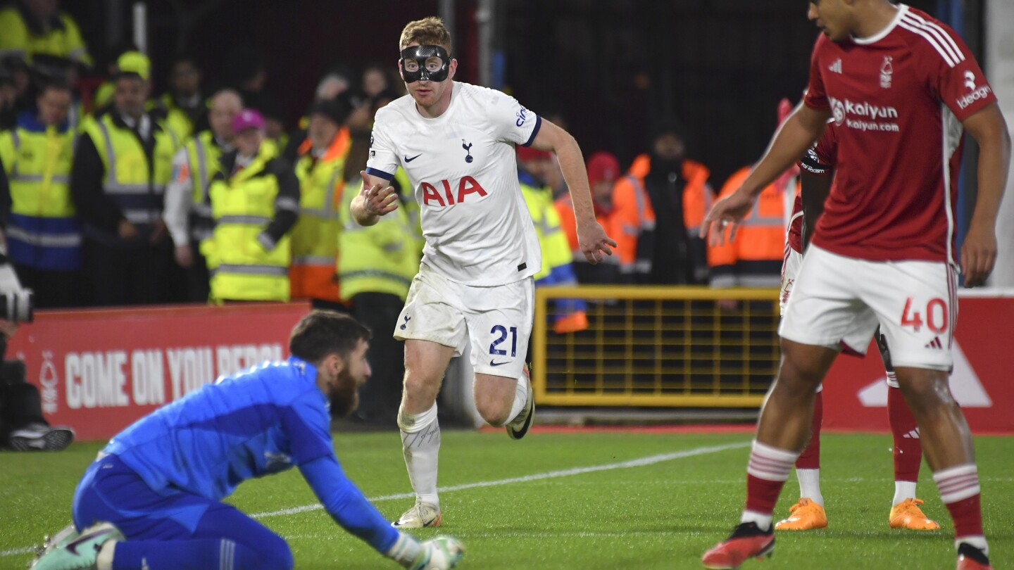 Tottenham bat Nottingham Forest pour des victoires consécutives.  La pression monte sur Steve Cooper
