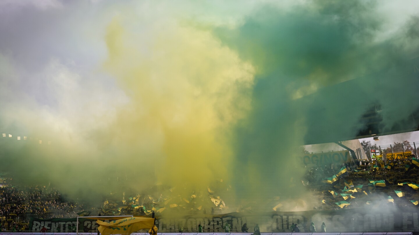 Un supporter de Nantes décède avant un match de championnat lors du dernier incident qui a gâché le football français