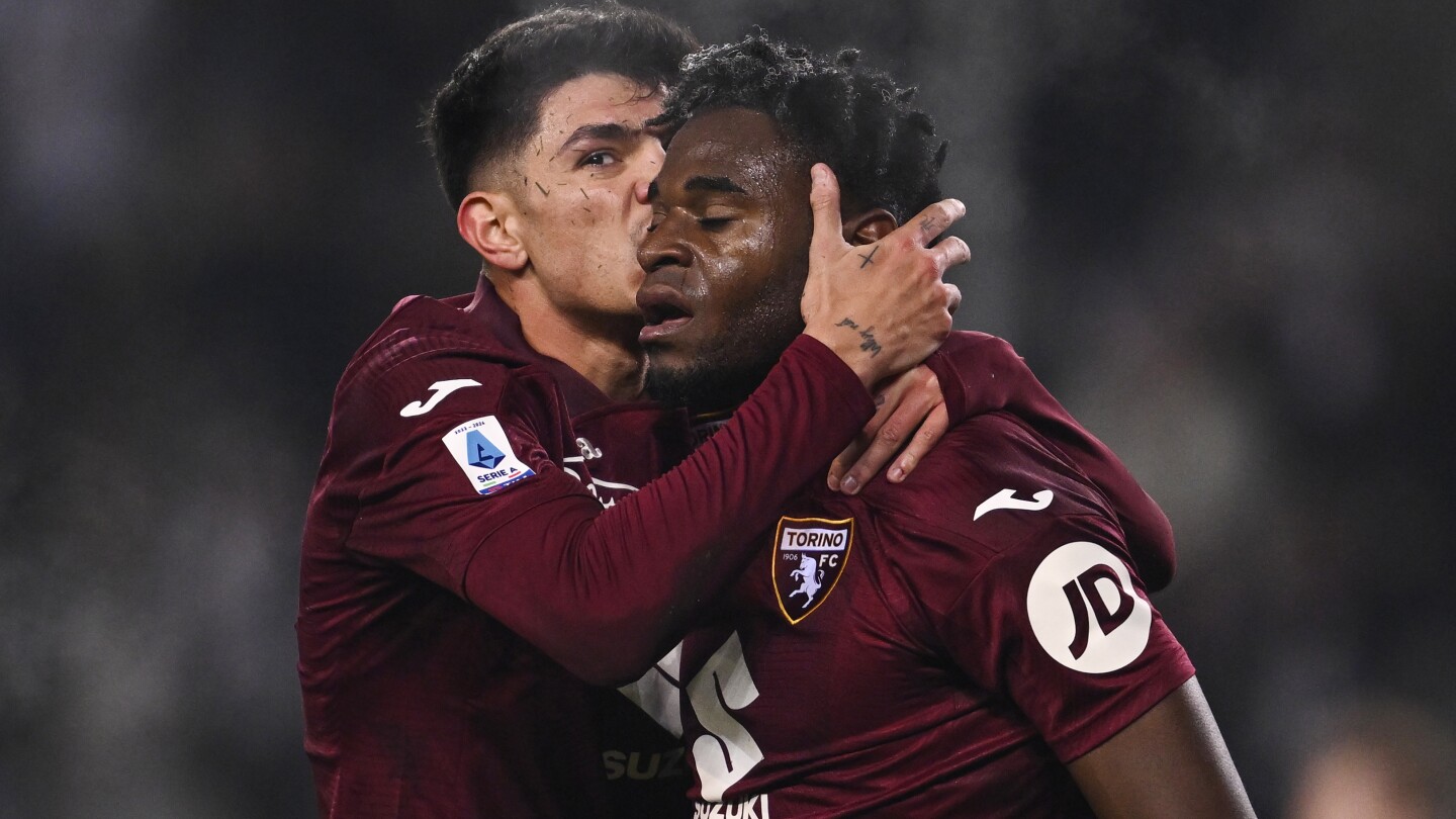 Zapata double aide Turin à battre l'Atalanta ratée en Serie A