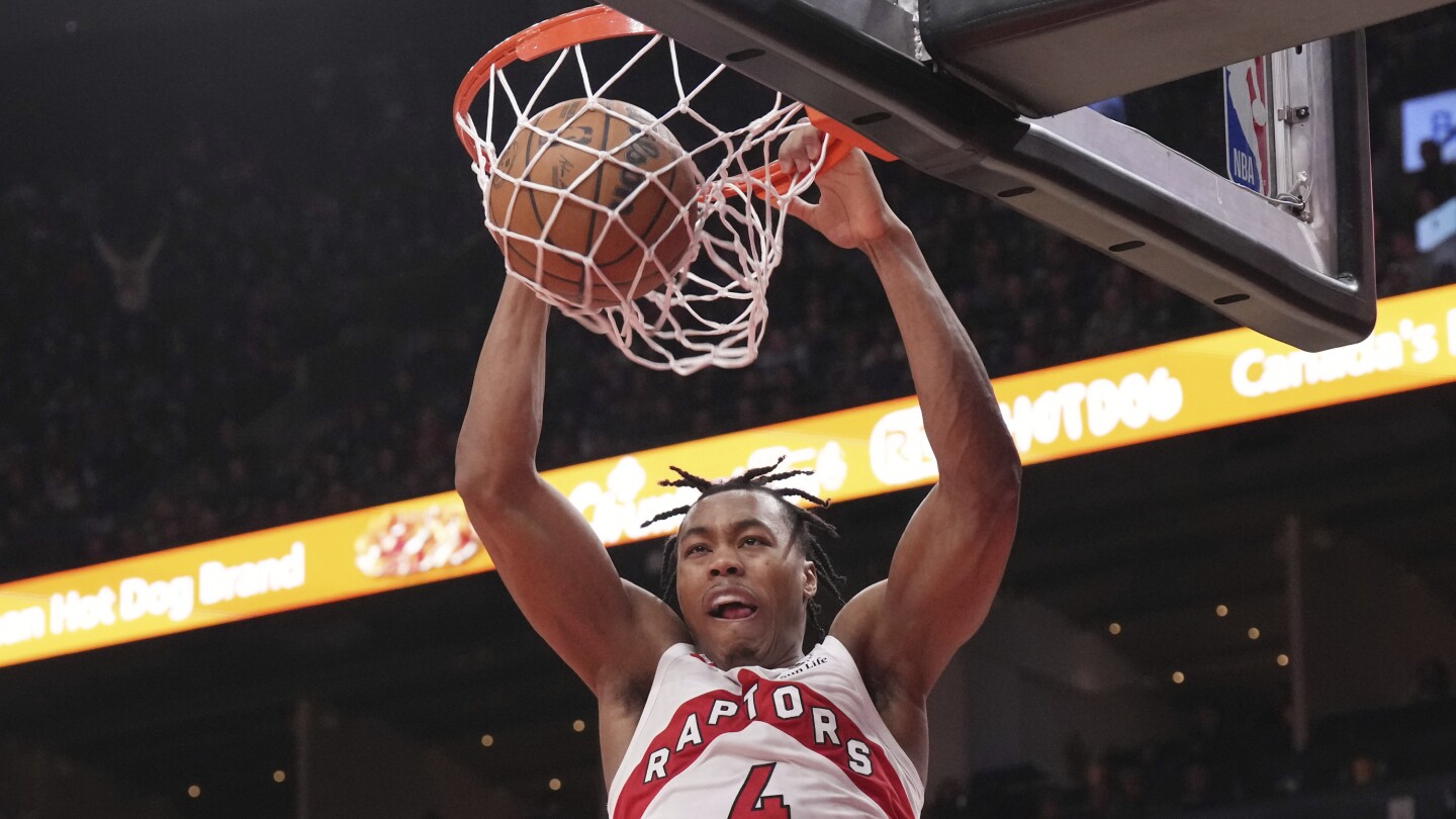Barrett et Quickley s'associent pour mener les Raptors au nouveau look à une victoire de 124-121 contre les Cavaliers