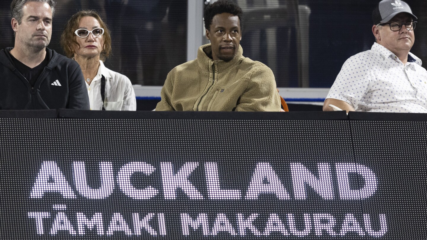 Chris Eubanks souffre d'une blessure musculaire et est battu à l'Auckland Classic