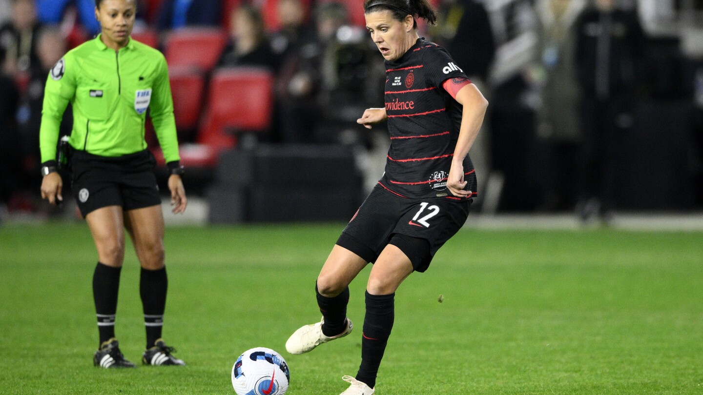 Christine Sinclair re-signé par les Thorns pour une autre saison