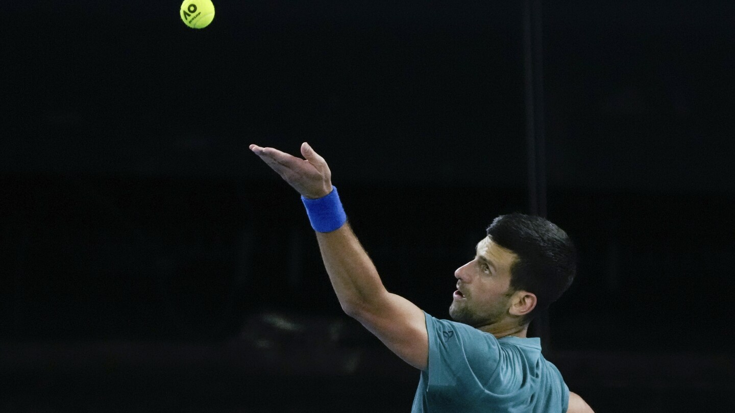 Djokovic dit que son poignet va bien.  Il prévoit de commencer 2024 comme il le fait la plupart des années : avec un titre australien