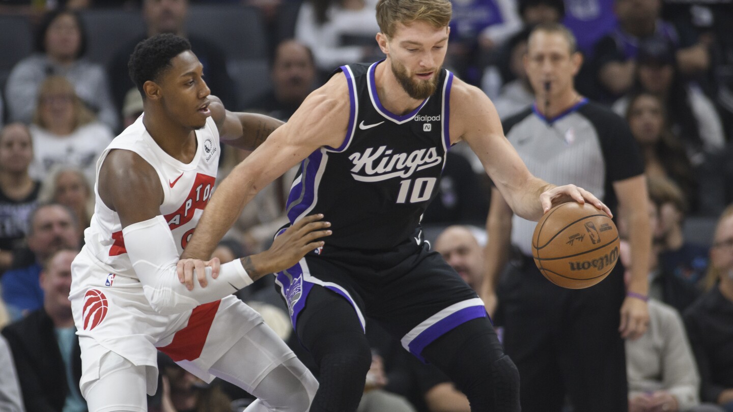 Domantas Sabonis enregistre un autre triple-double alors que les Kings repoussent les Raptors 135-130