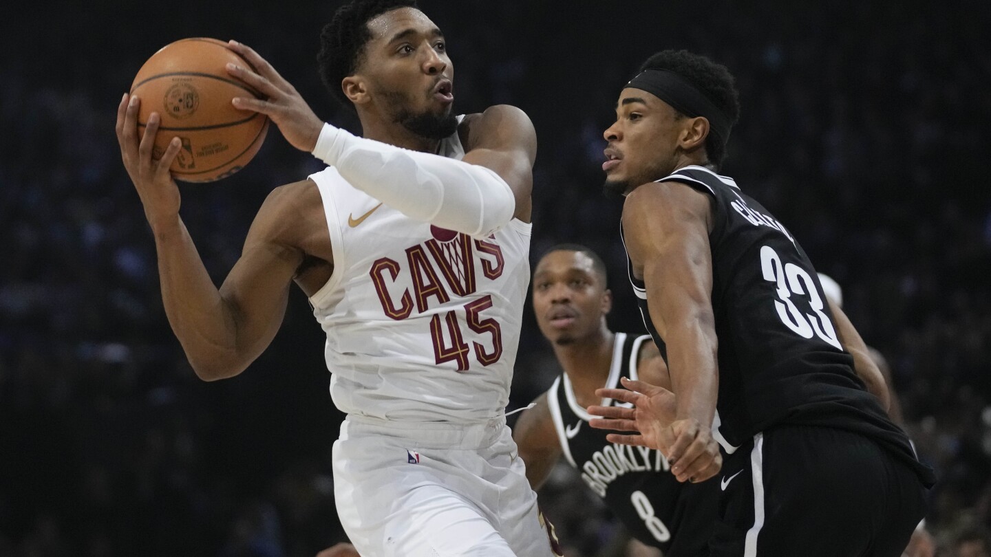Donovan Mitchell marque 45 points, son record de la saison, les Cavaliers battent les Nets 111-102 à Paris
