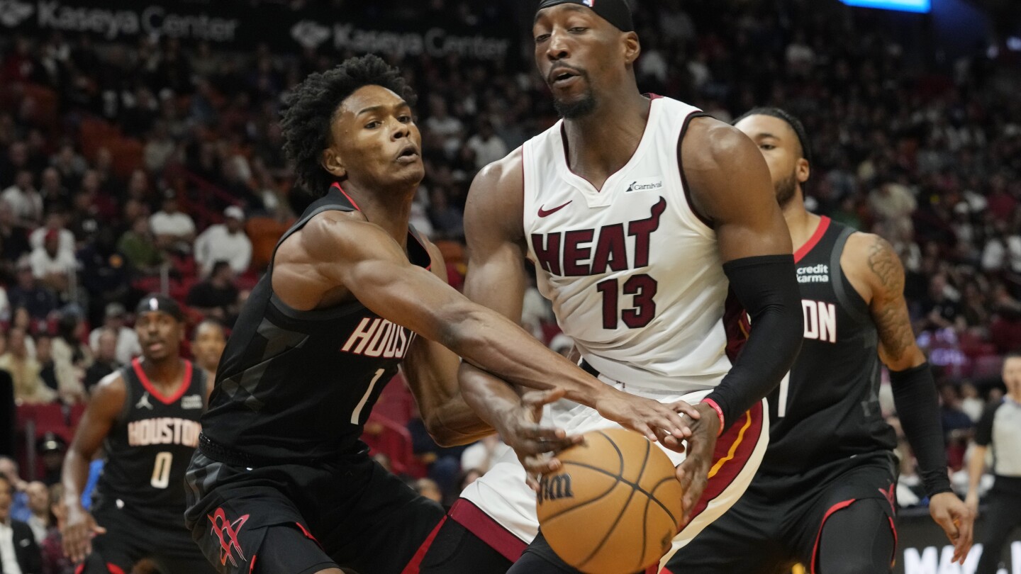 Heat obtient 28 de Herro, 22 d'Adebayo et les meilleurs Rockets 120-113