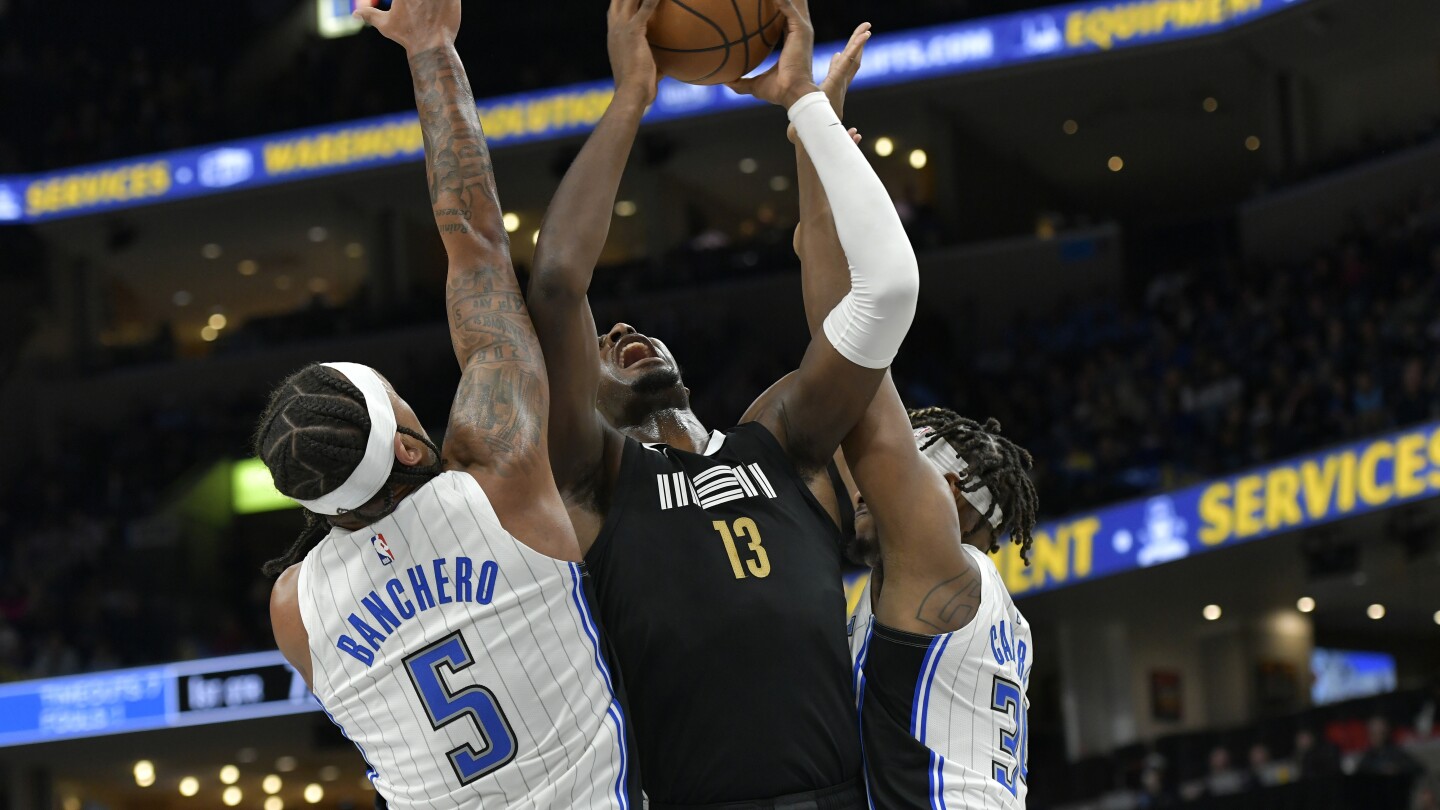Jaren Jackson Jr. marque 30, les Grizzlies tiennent bon pour battre Magic 107-106