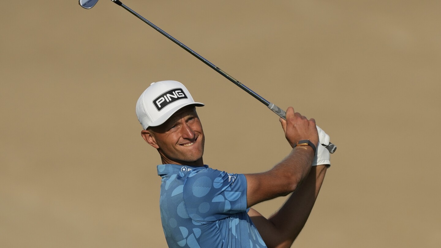 LIV ajoute officiellement le joueur de l'année du circuit européen Meronk, Lucas Herbert et 2 autres pour un peloton de 54 joueurs