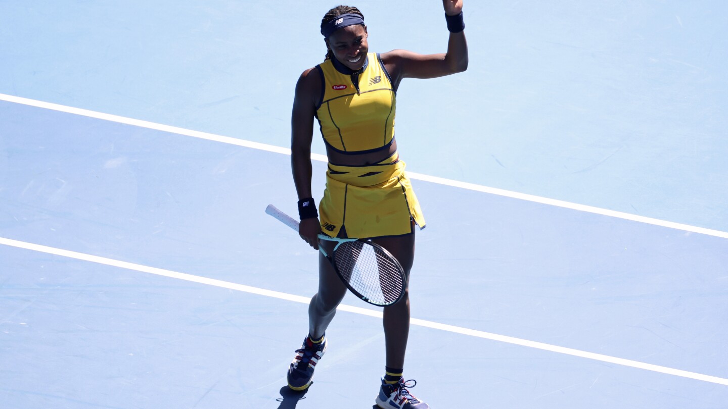 La championne de l'US Open, Coco Gauff, se qualifie pour les demi-finales de l'Open d'Australie après avoir battu Kostyuk en 3 sets.