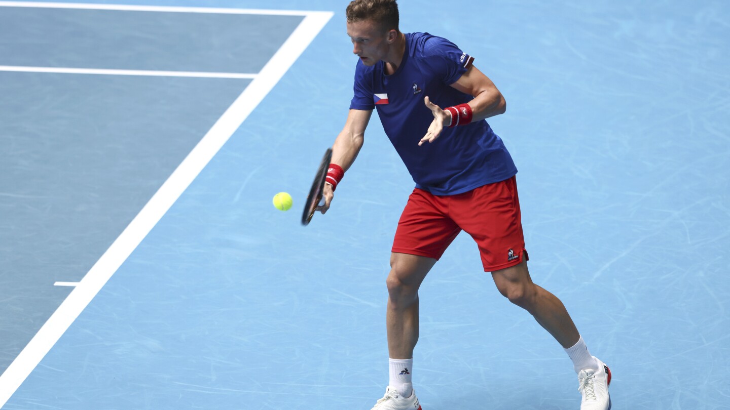 Lehecka et Draper atteignent la finale internationale d'Adélaïde.  Mertens incarnera Navarro pour le titre à Hobart