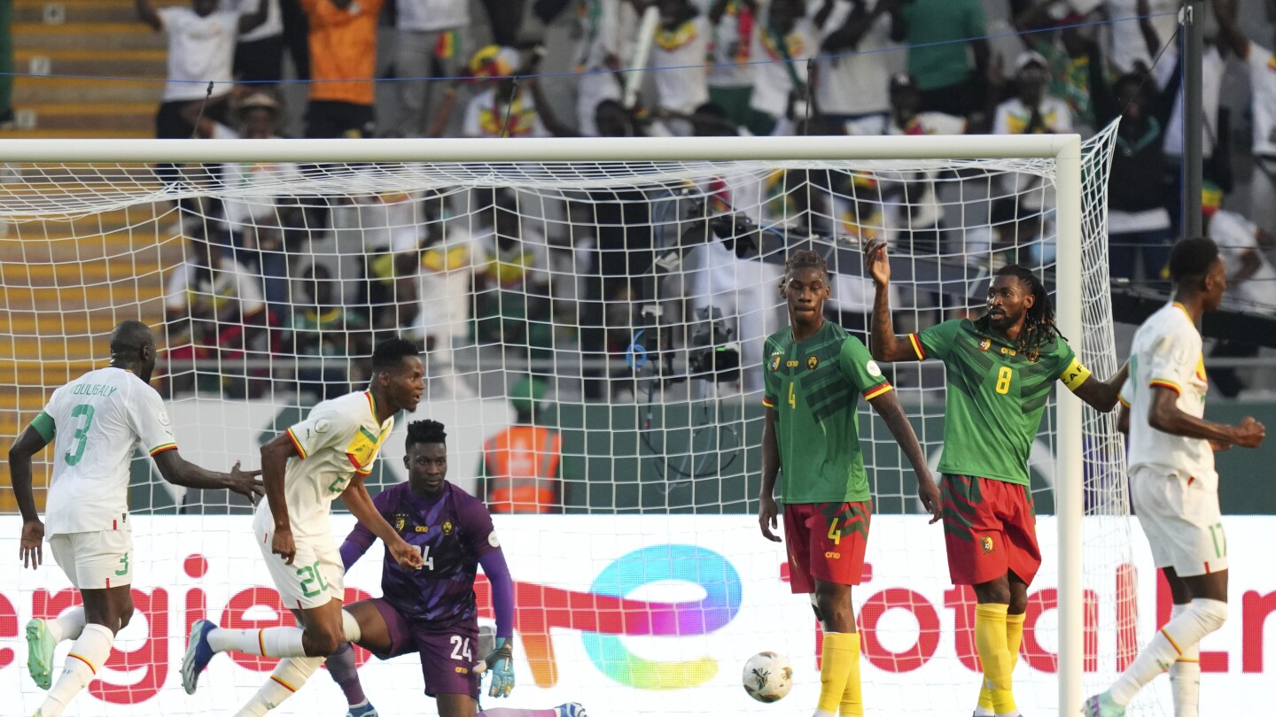 L'entraîneur camerounais abandonne le gardien de Man United Onana pour le match crucial de la Coupe d'Afrique contre la Gambie