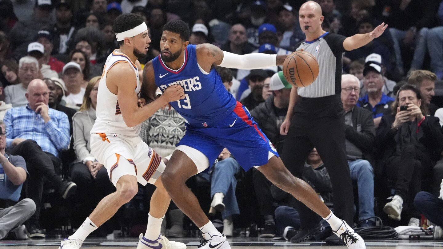Les Clippers battent les Suns 138-111 pour la 2e fois en 5 jours derrière George et Zubac