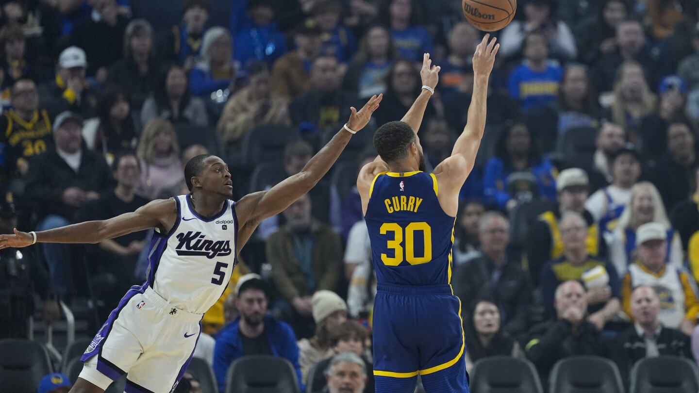 Sabonis dunk à 22 secondes de la fin, Curry perd le ballon alors que les Kings tiennent le coup pour battre les Warriors 134-133