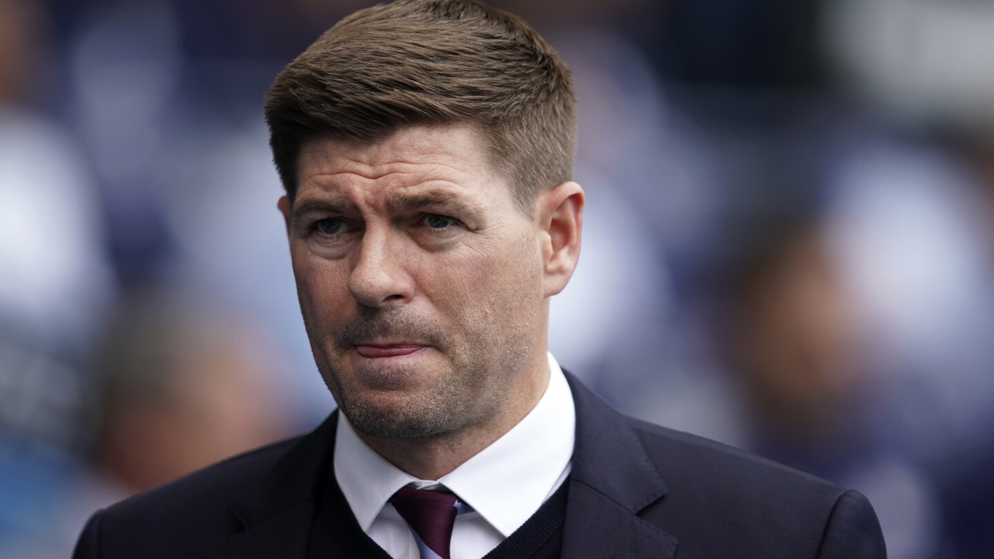 Steven Gerrard prolonge son poste d'entraîneur d'Al-Ettifaq en Arabie Saoudite